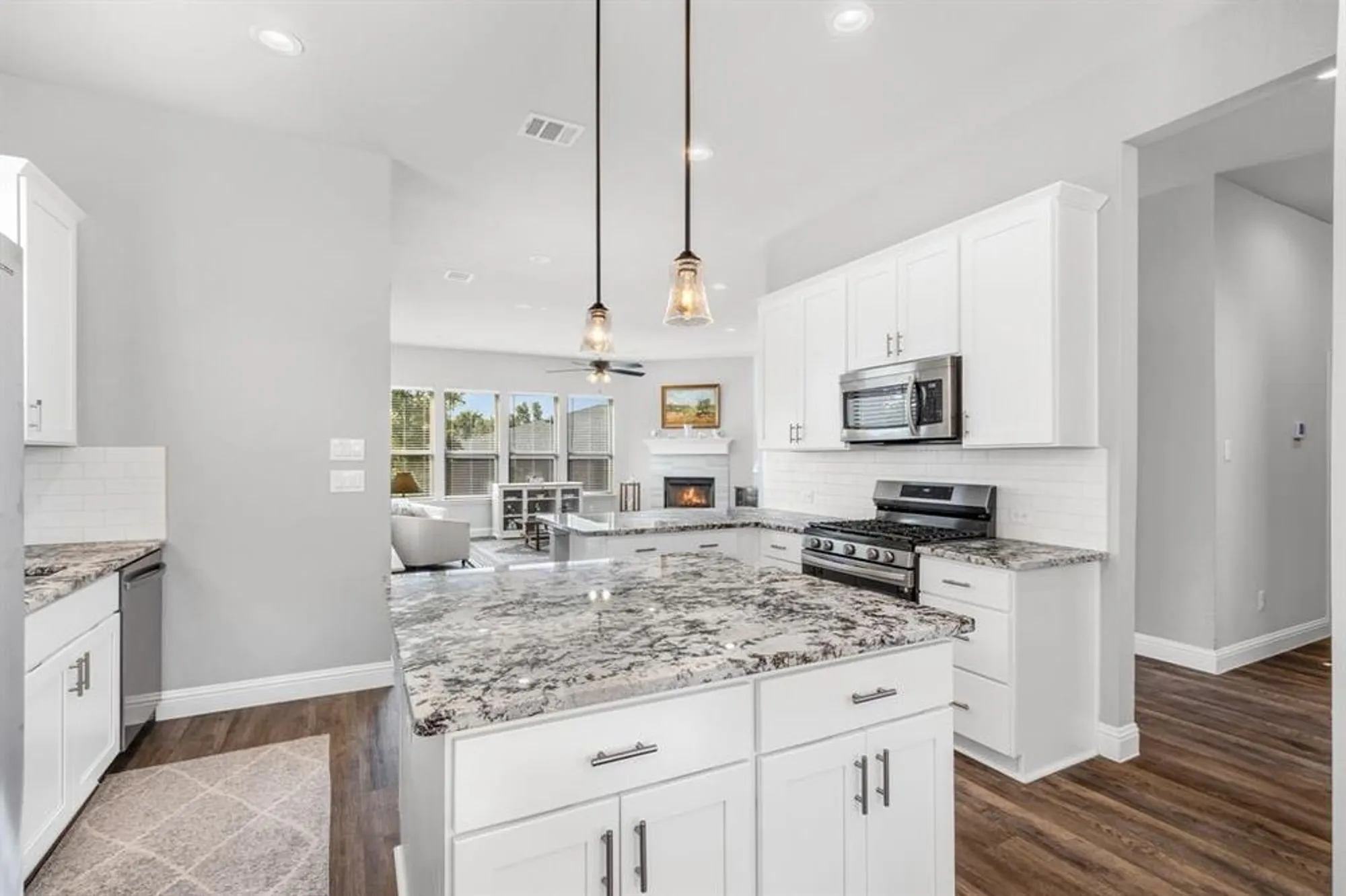 Property Slideshow image 15 of 32 | 3713 fireside ln, Mckinney, TX, 75071