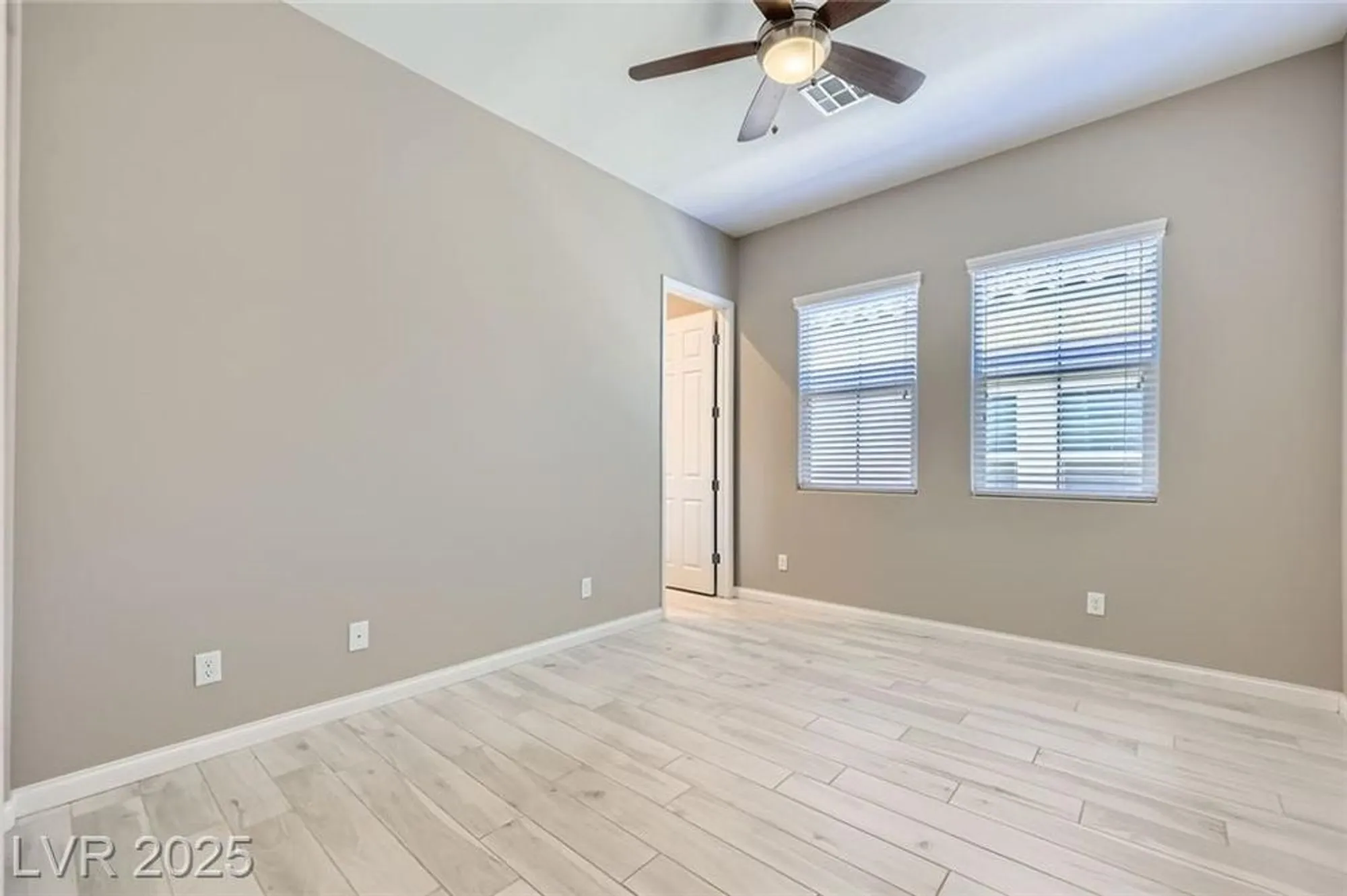 Property Slideshow image 33 of 53 | 738 purple knoll walk, Henderson, NV, 89011