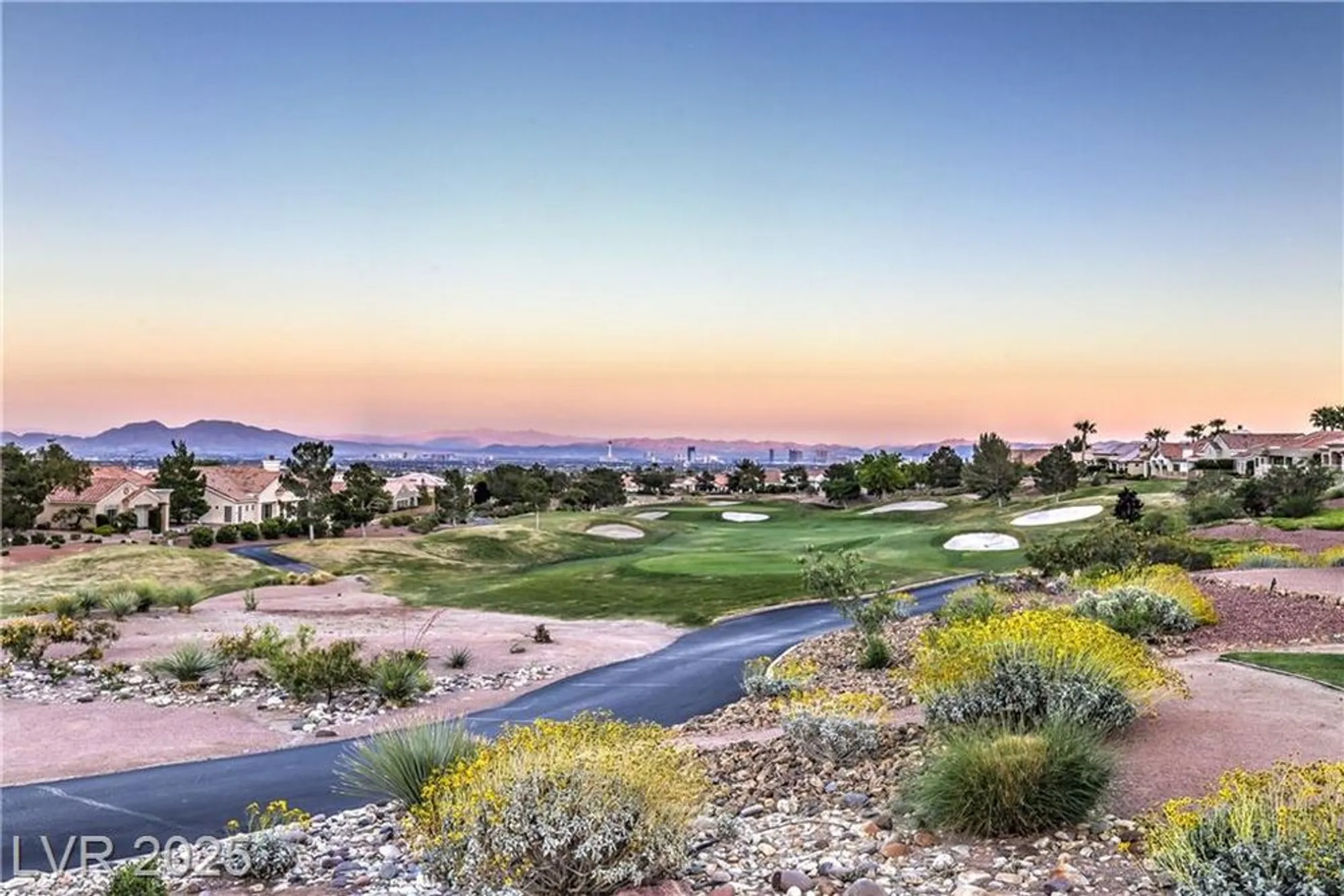 Property Slideshow image 49 of 57 | 10004 heyfield dr, Las Vegas, NV, 89134