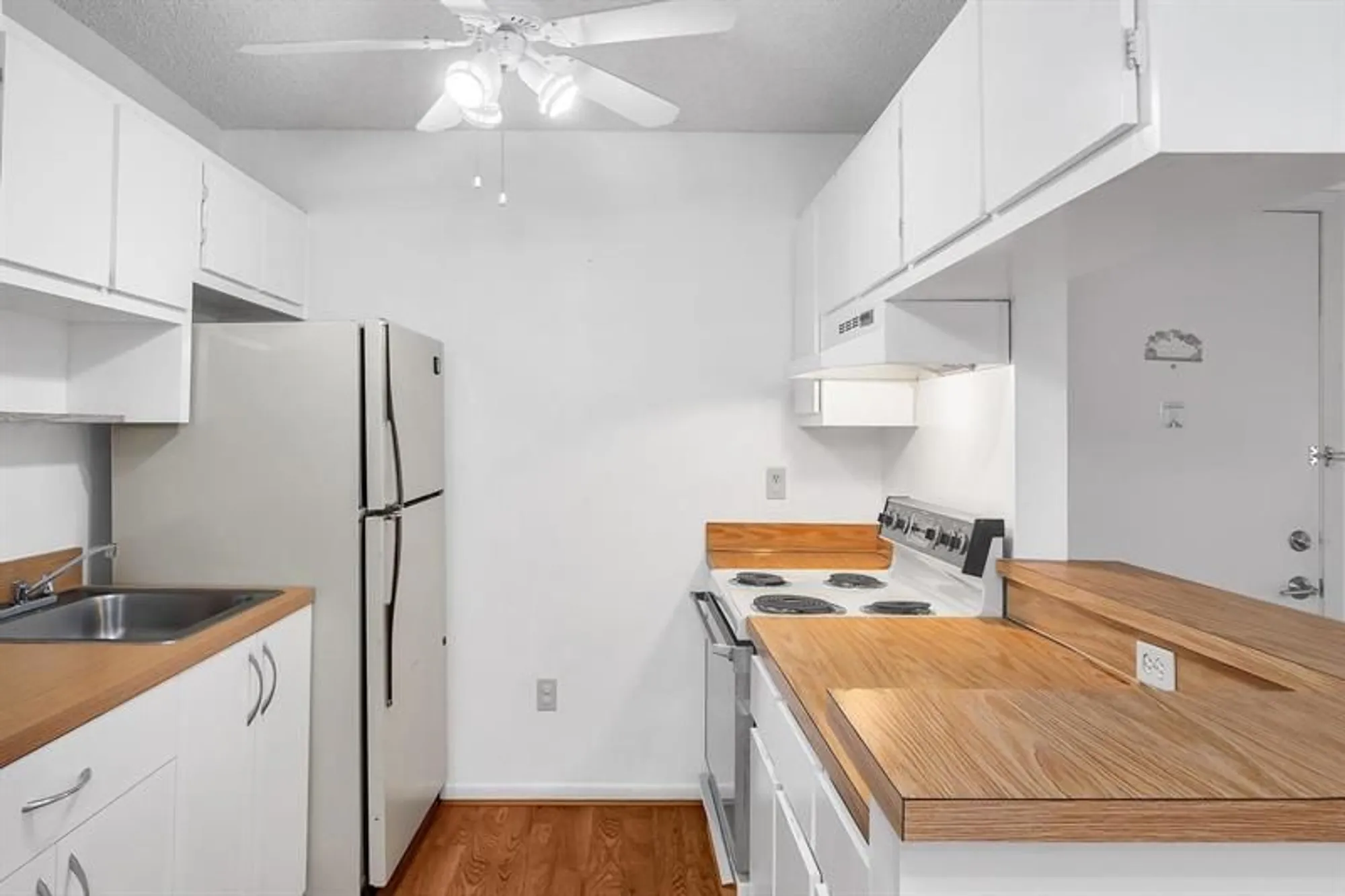 Property Slideshow image 13 of 34 | 7717 ashmont cr 109, Tamarac, FL, 33321