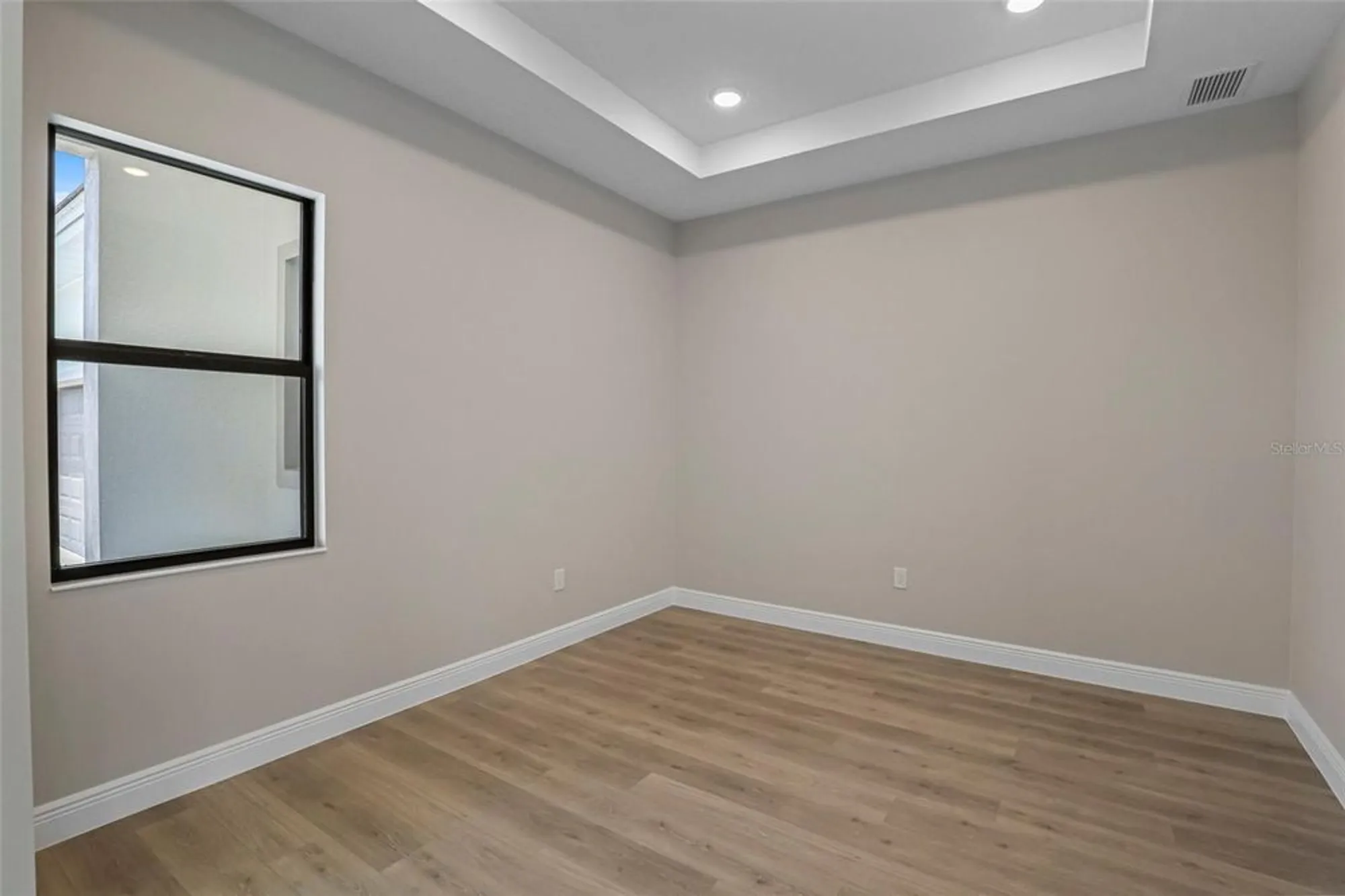 Property Slideshow image 46 of 80 | 4918 kiva cir, Lakewood Ranch, FL, 34211