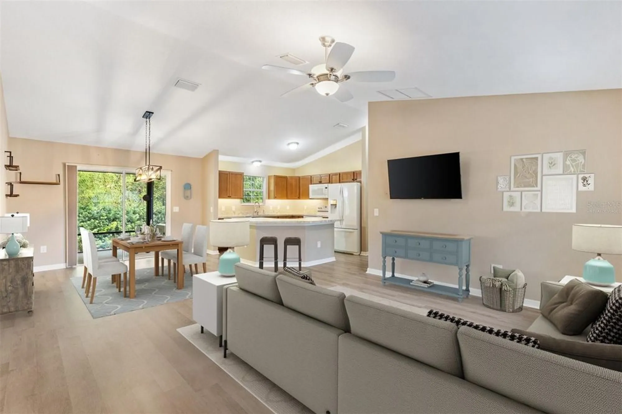 Property Slideshow image 11 of 28 | 428 tarrson blvd, Lady Lake, FL, 32159