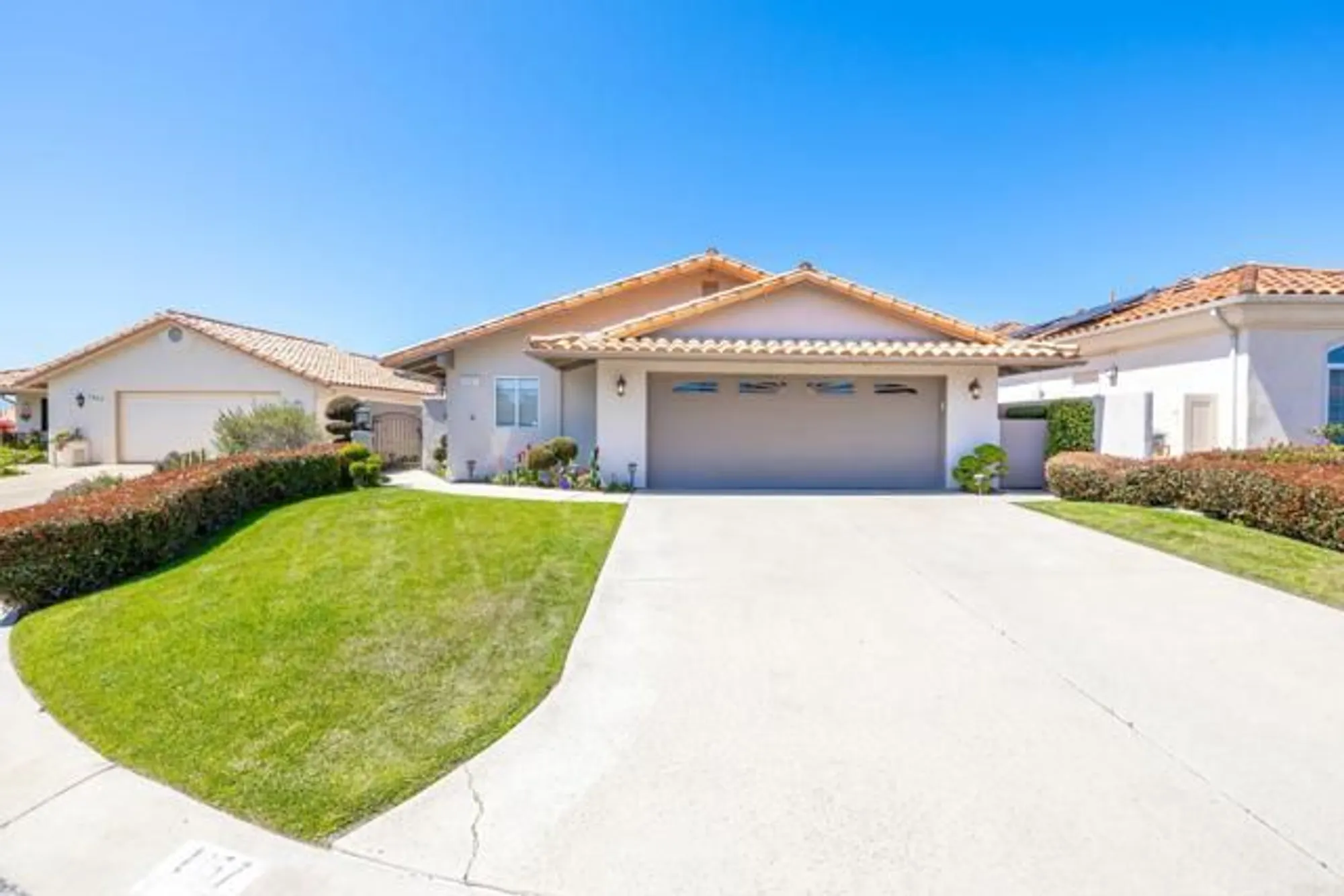 Property Slideshow image 1 of 58 | 1057 ridge heights dr, Fallbrook, CA, 92028