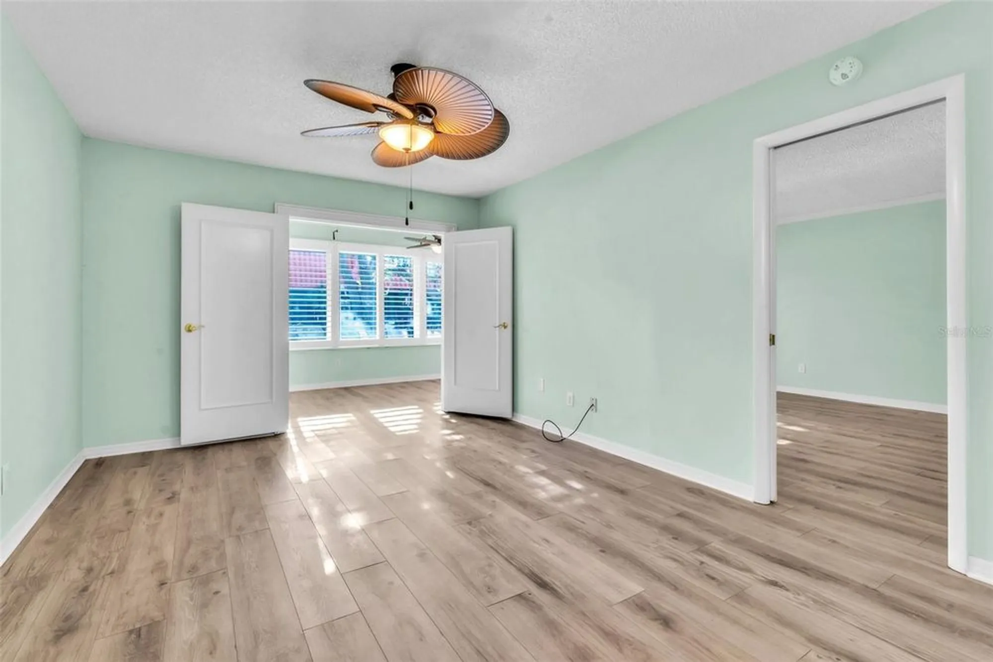 Property Slideshow image 21 of 46 | 19029 us highway 19 n apt 18b, Clearwater, FL, 33764