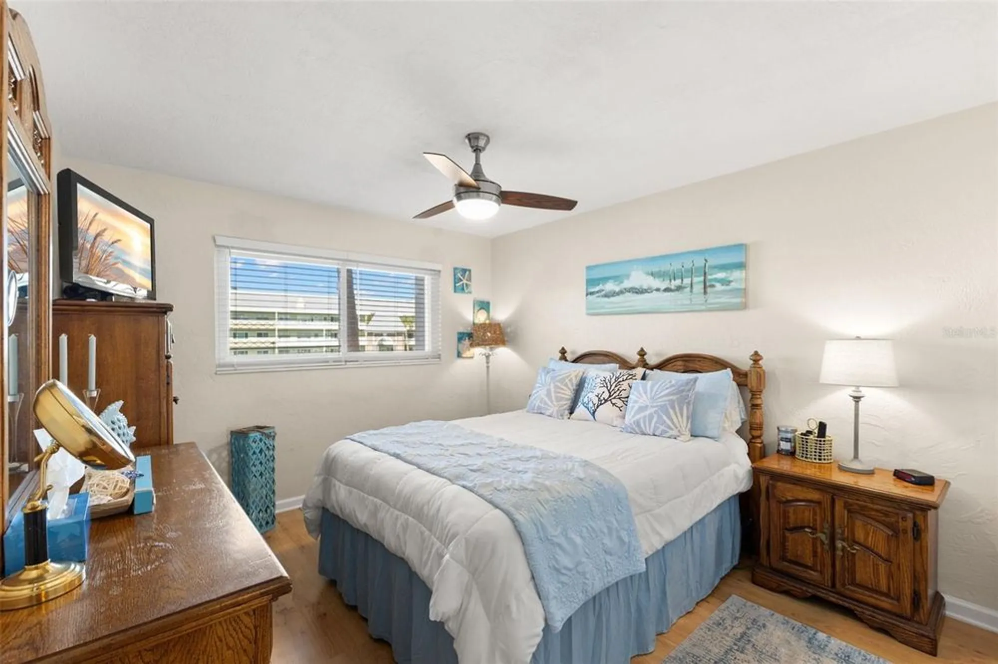 Property Slideshow image 23 of 35 | 2461 canadian way 27, Clearwater, FL, 33763