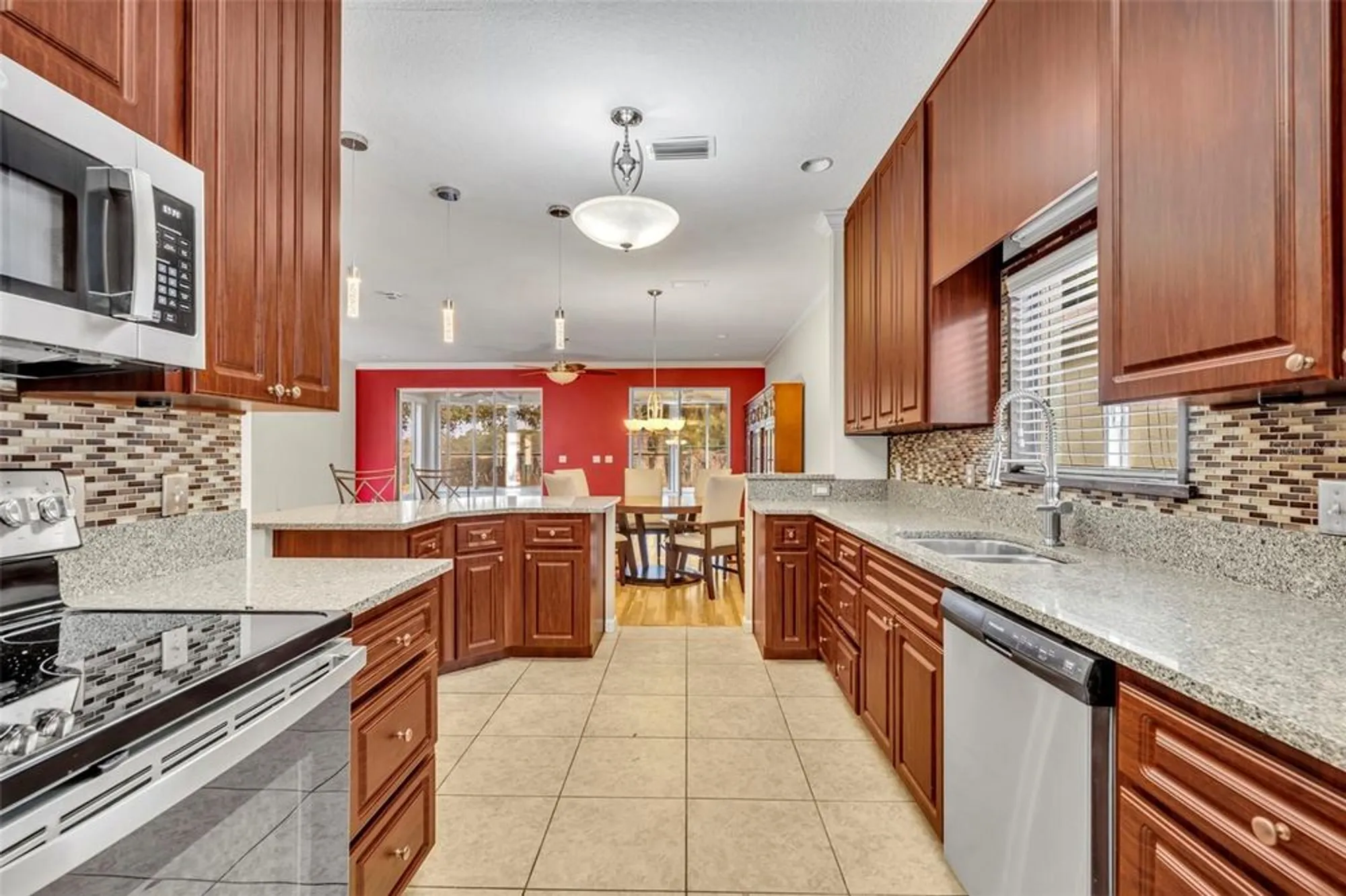 Property Slideshow image 16 of 57 | 5899 nw 27th pl, Ocala, FL, 34482
