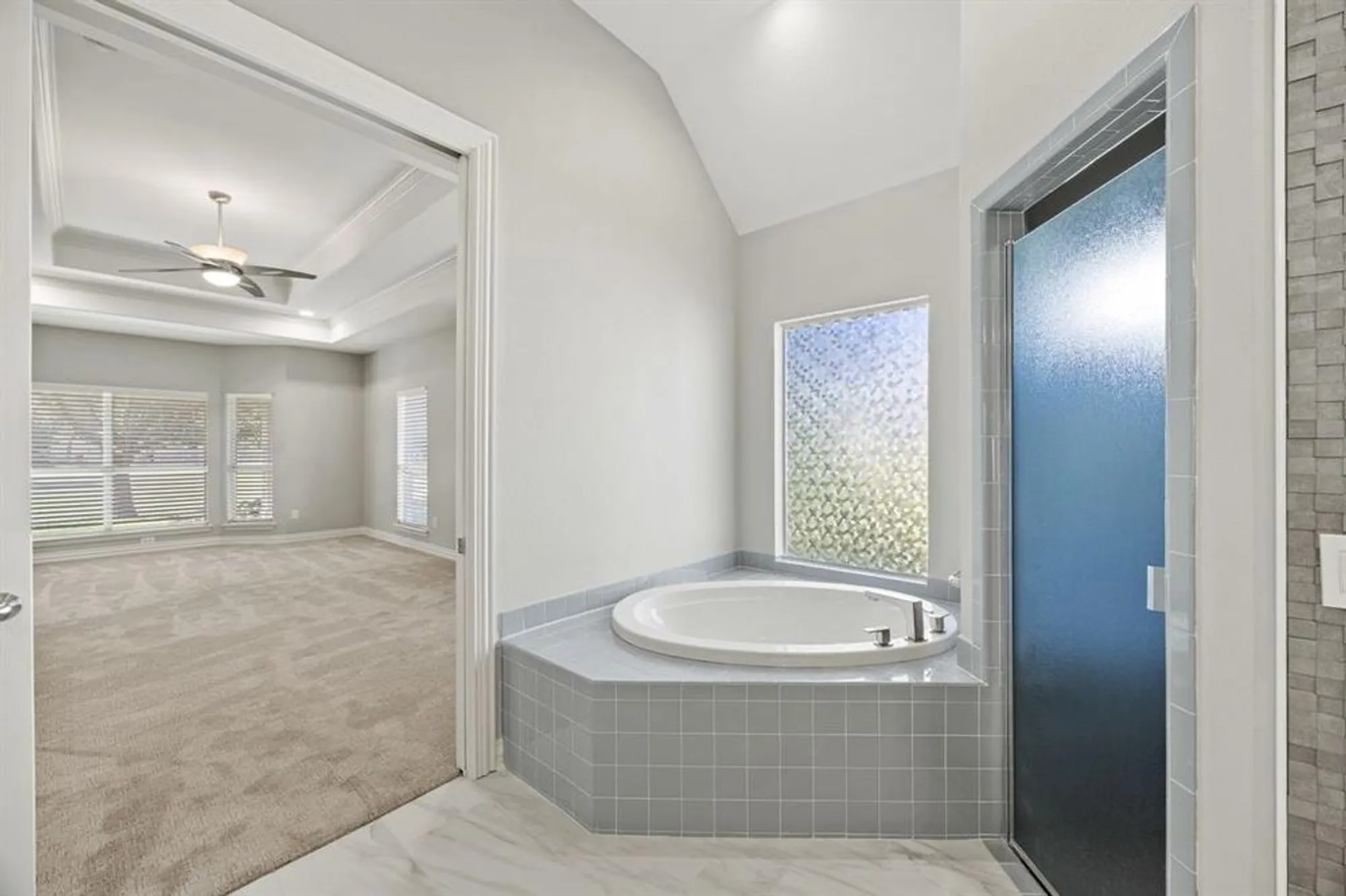 Property Slideshow image 17 of 30 | 10409 countryside dr, Denton, TX, 76207