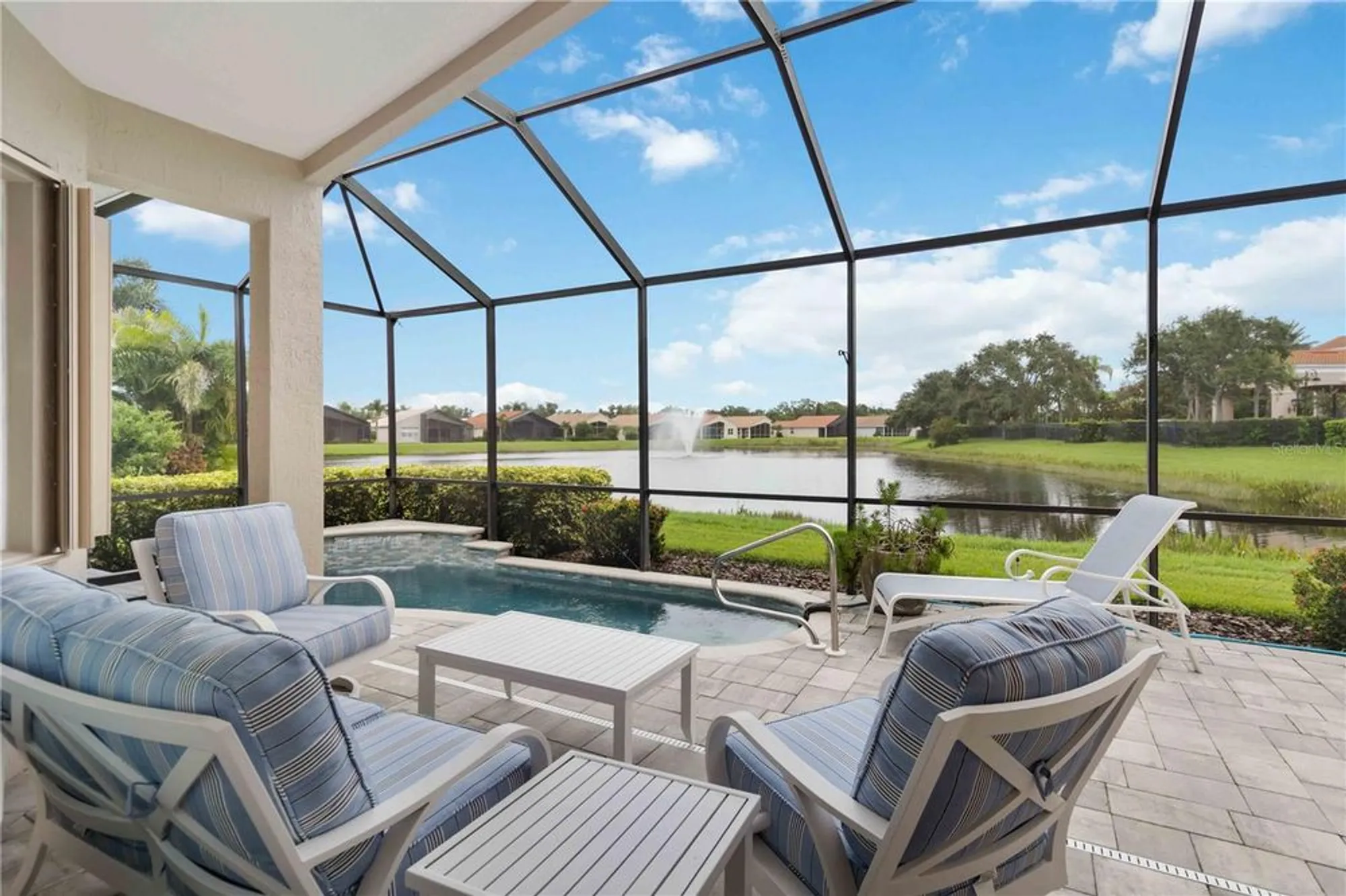 Property Slideshow image 16 of 29 | 6531 43rd ct, Sarasota, FL, 34243