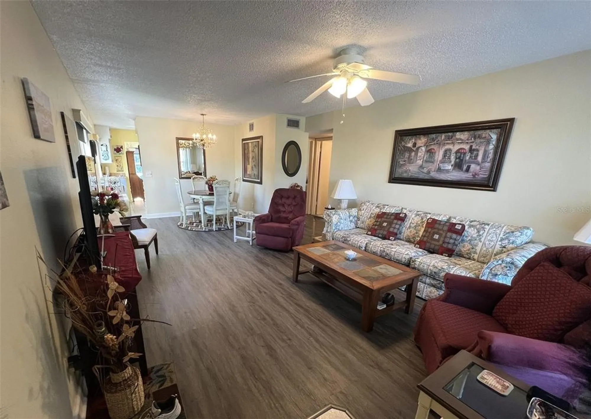 Property Slideshow image 4 of 44 | 2461 rhodesian dr 51, Clearwater, FL, 33763