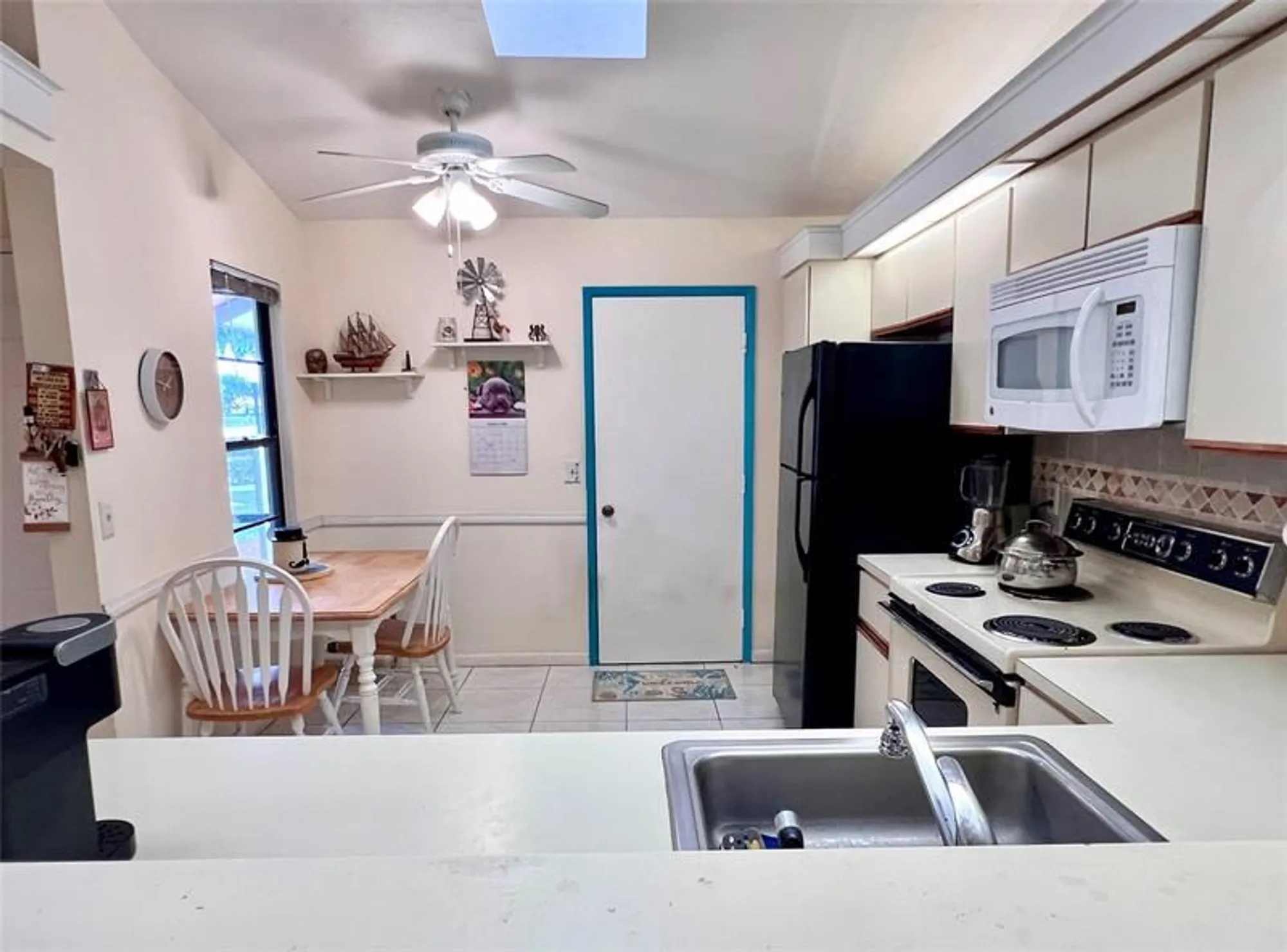 Property Slideshow image 8 of 51 | 10714 beach palm ct b, Boynton Beach, FL, 33437