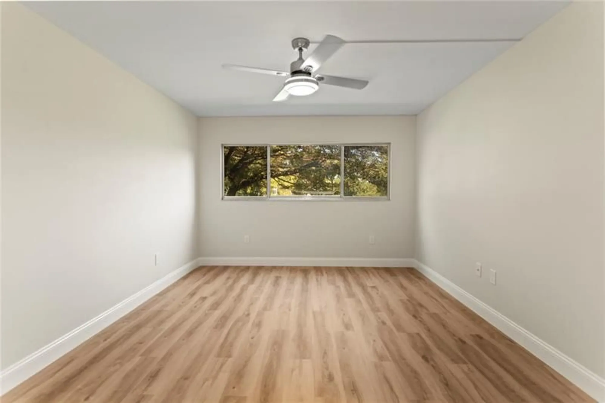 Property Slideshow image 25 of 50 | 1501 sw 131st way p211, Pembroke Pines, FL, 33027