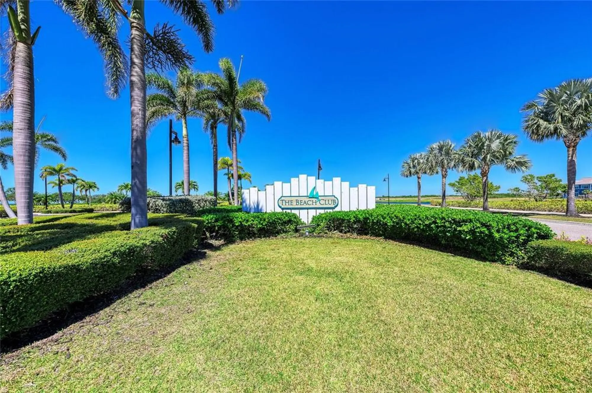 Property Slideshow image 48 of 100 | 258 sapphire lake dr unit 202, Bradenton, FL, 34209