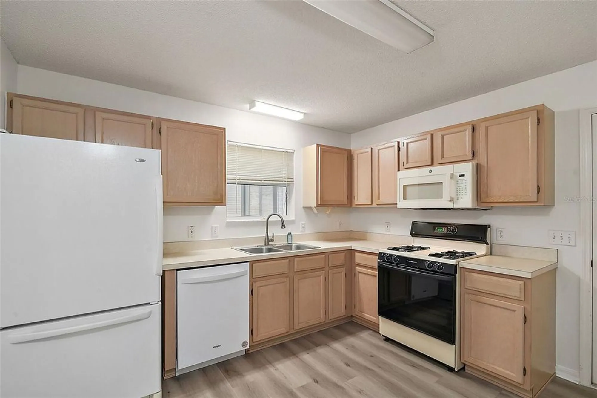 Property Slideshow image 13 of 25 | 2788 privada dr, The Villages, FL, 32162