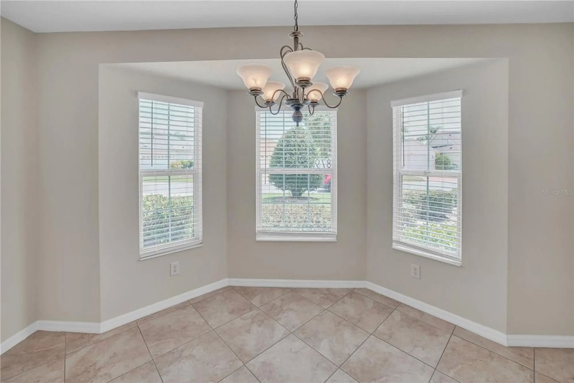 Property Slideshow image 14 of 45 | 879 astor way, The Villages, FL, 32162