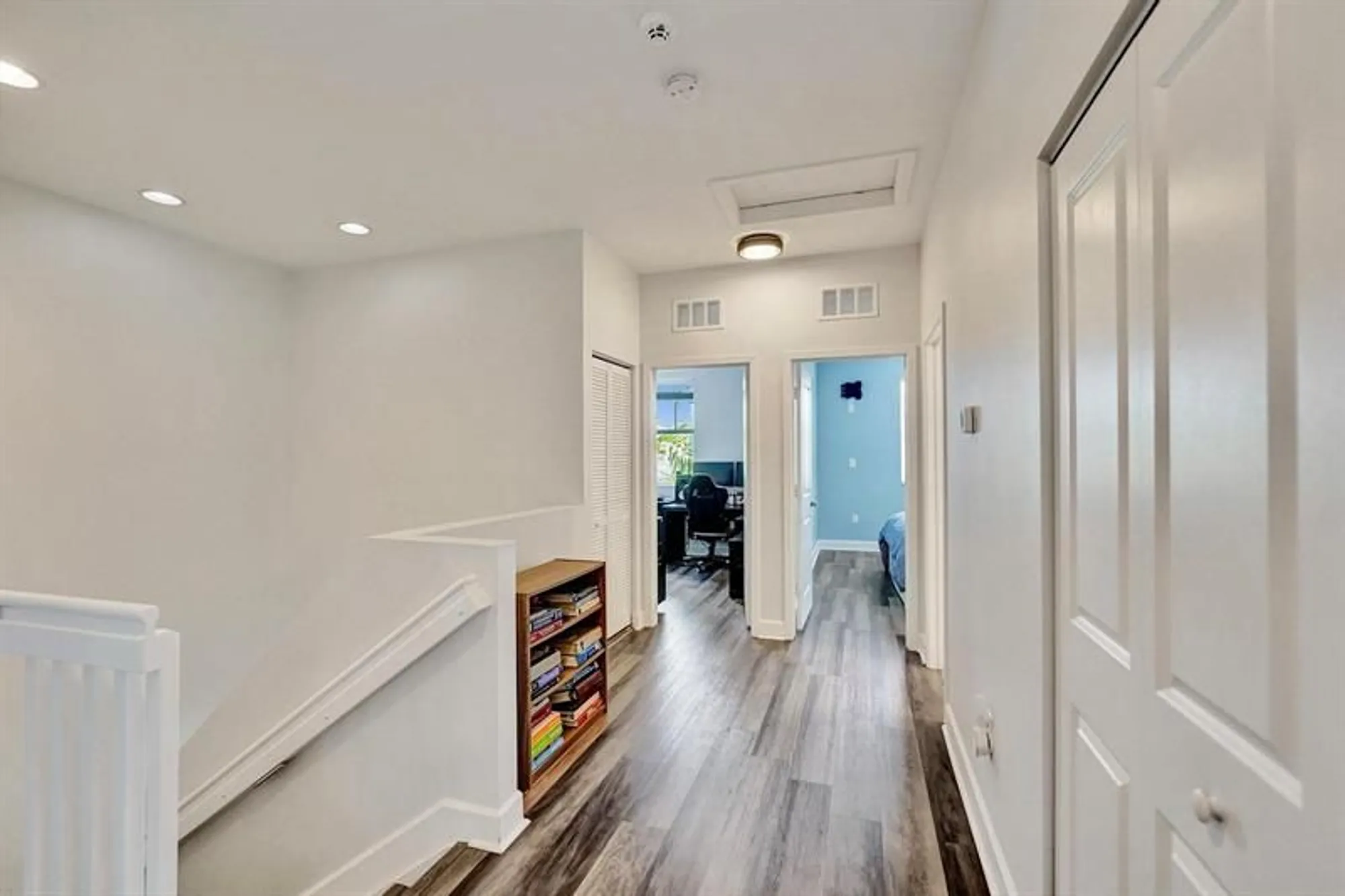 Property Slideshow image 29 of 47 | 4700 nw 48th ave, Tamarac, FL, 33319