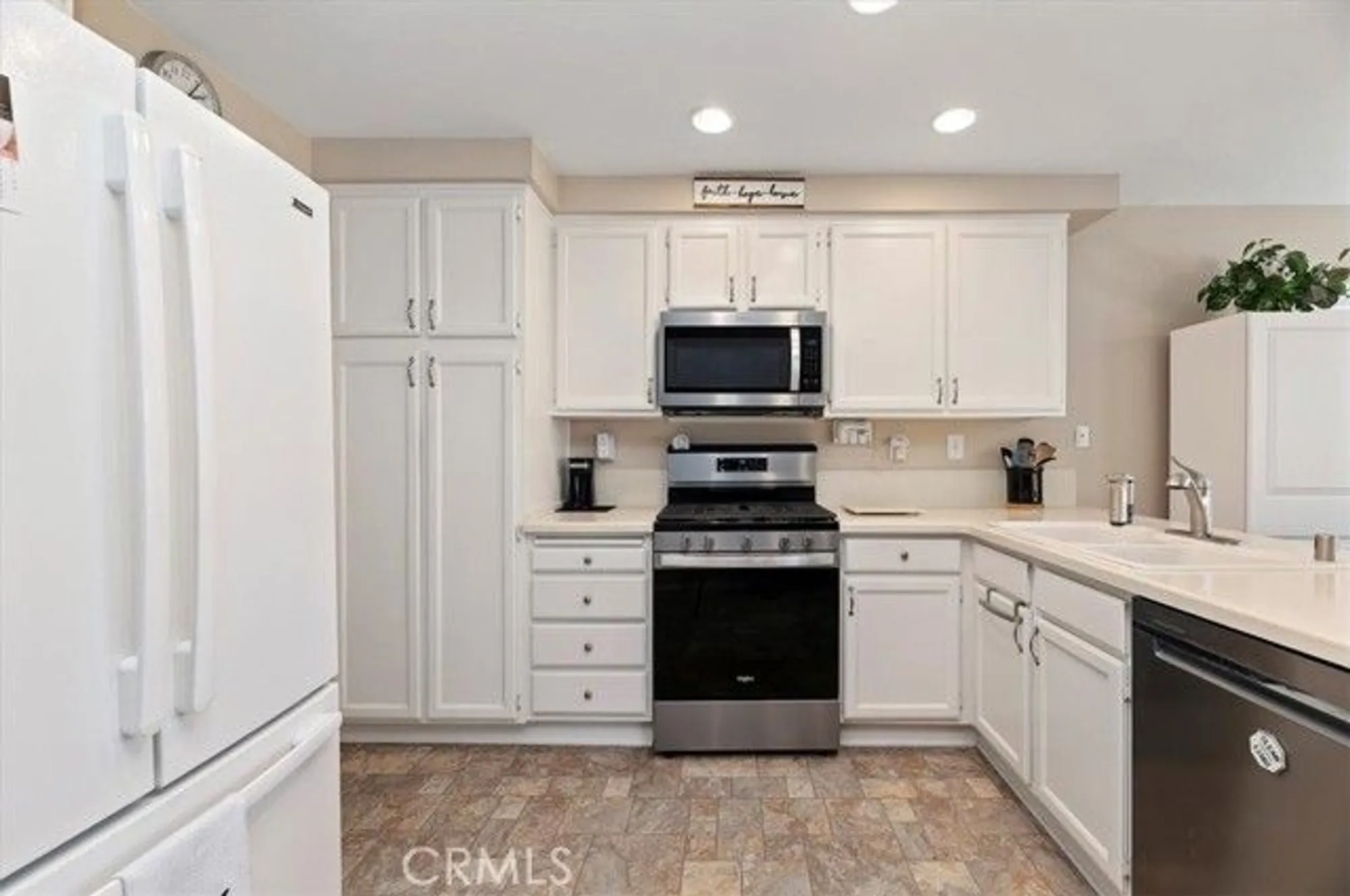 Property Slideshow image 13 of 35 | 29872 pebble beach dr, Menifee, CA, 92586