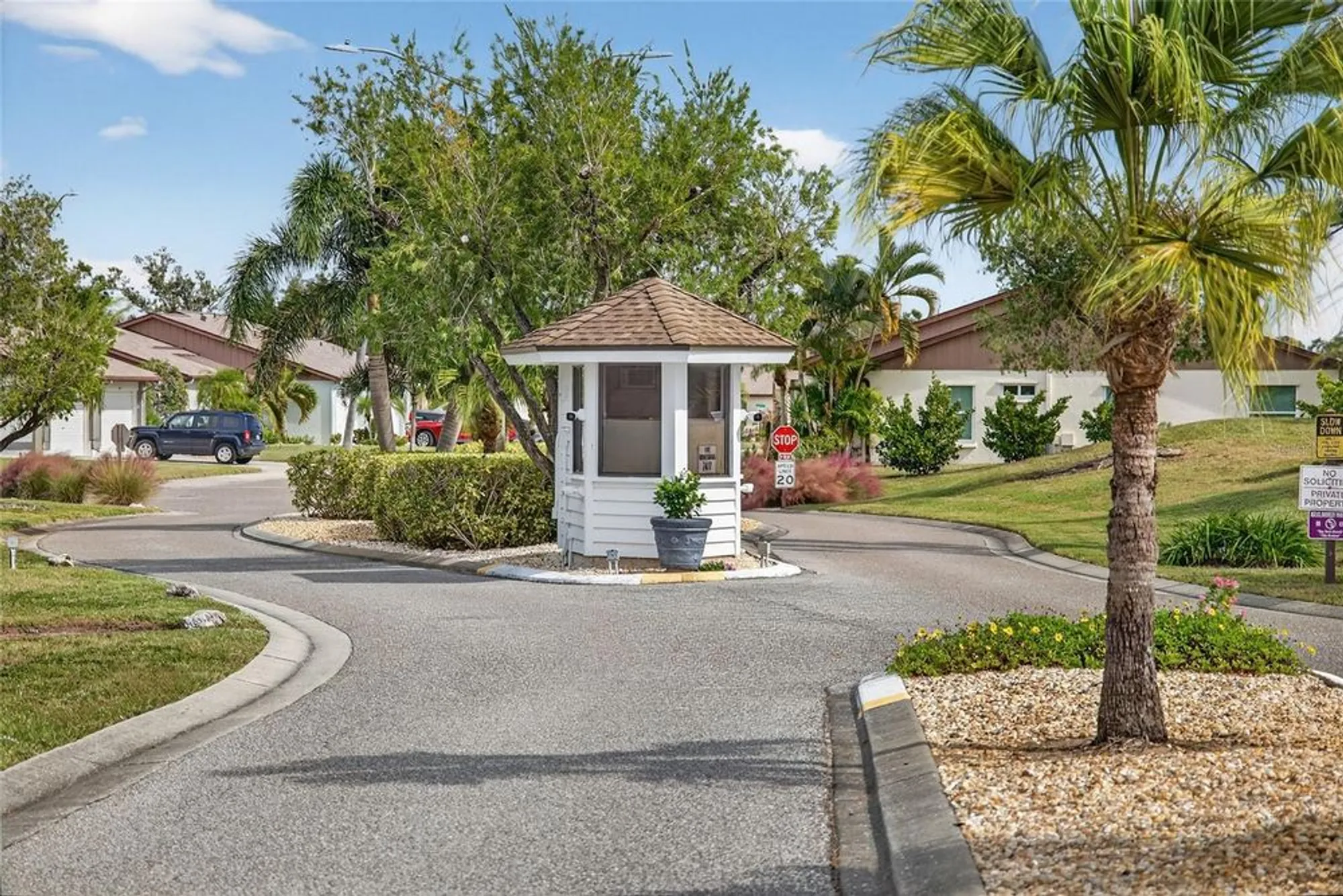 Property Slideshow image 23 of 40 | 612 chestnut ln # 100, Englewood, FL, 34223