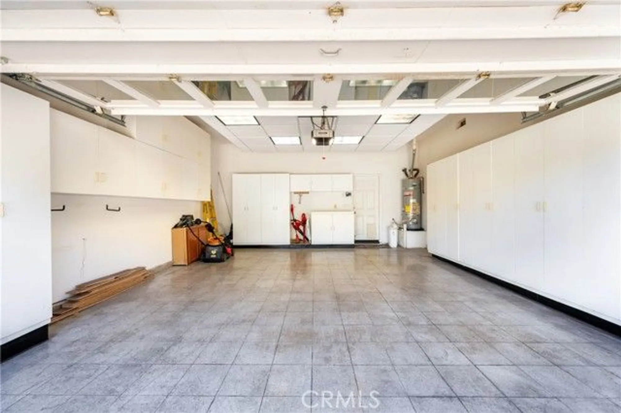 Property Slideshow image 32 of 43 | 9047 reserve dr, Corona, CA, 92883