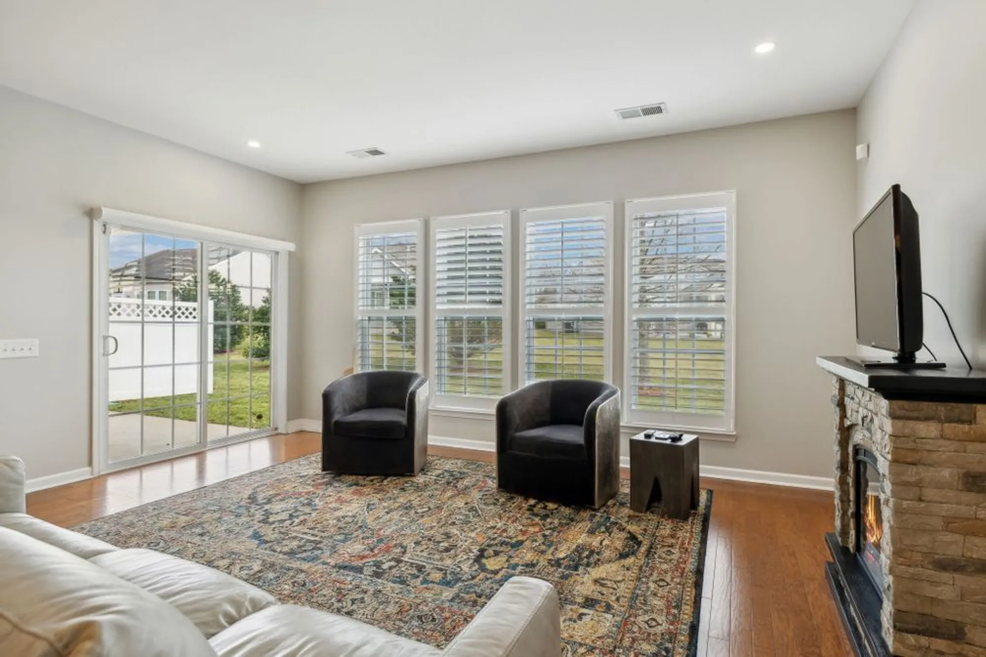 Property Slideshow image 10 of 37 | 157 old towne dr, Mount Juliet, TN, 37122