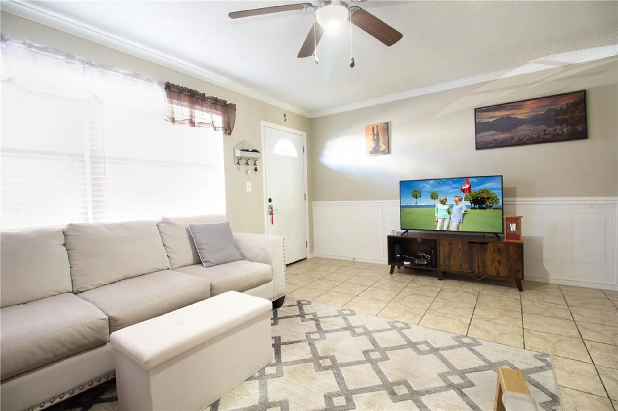 Property Slideshow image 4 of 25 | 5530 80th st n unit c201, St Petersburg, FL, 33709