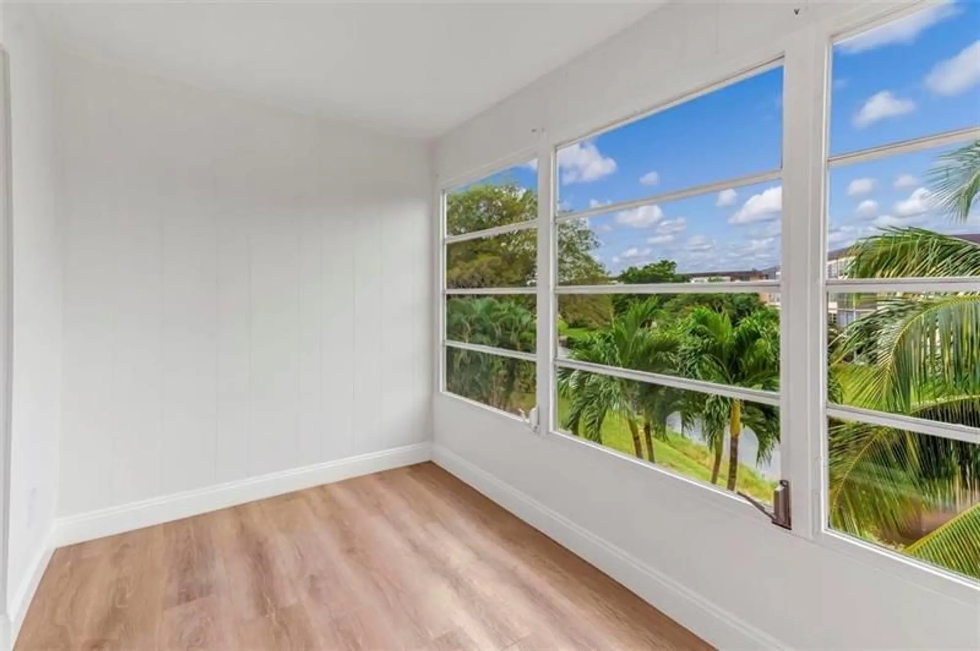 Property Slideshow image 11 of 18 | 3001 nw 46th ave 310, Lauderdale Lakes, FL, 33313