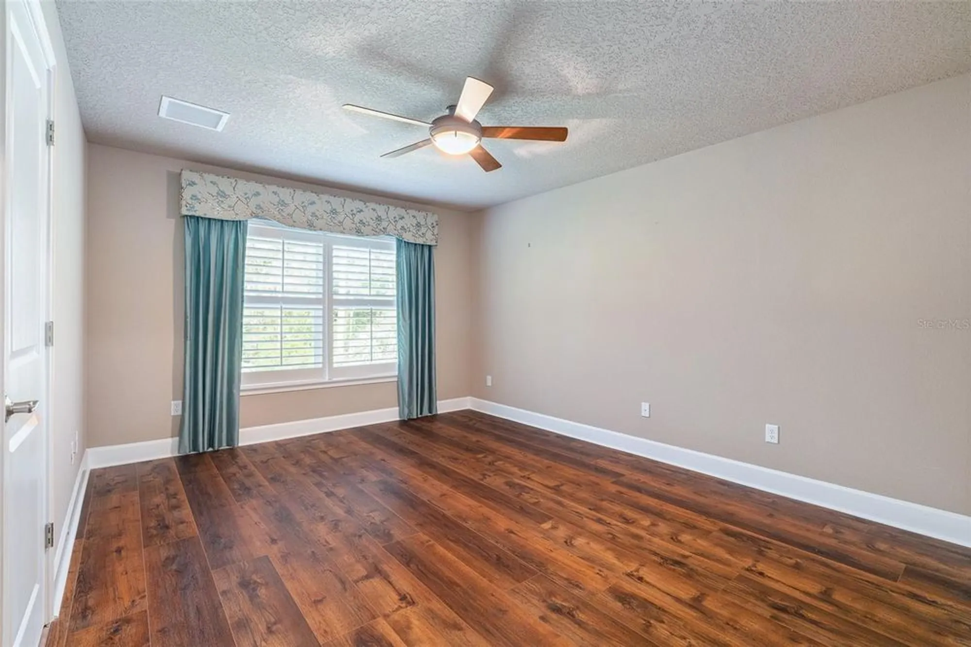 Property Slideshow image 38 of 62 | 829 pinewood dr, Ormond Beach, FL, 32174