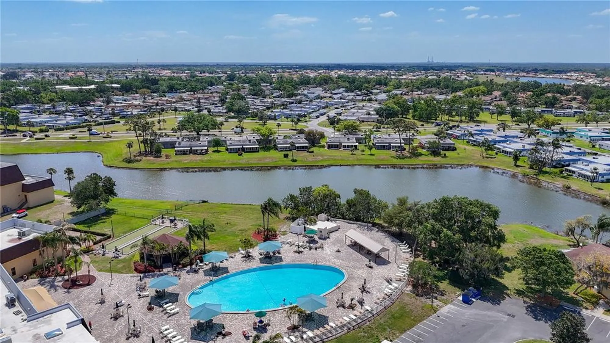 Property Slideshow image 38 of 39 | 1811 bedford ln 166, Sun City Center, FL, 33573