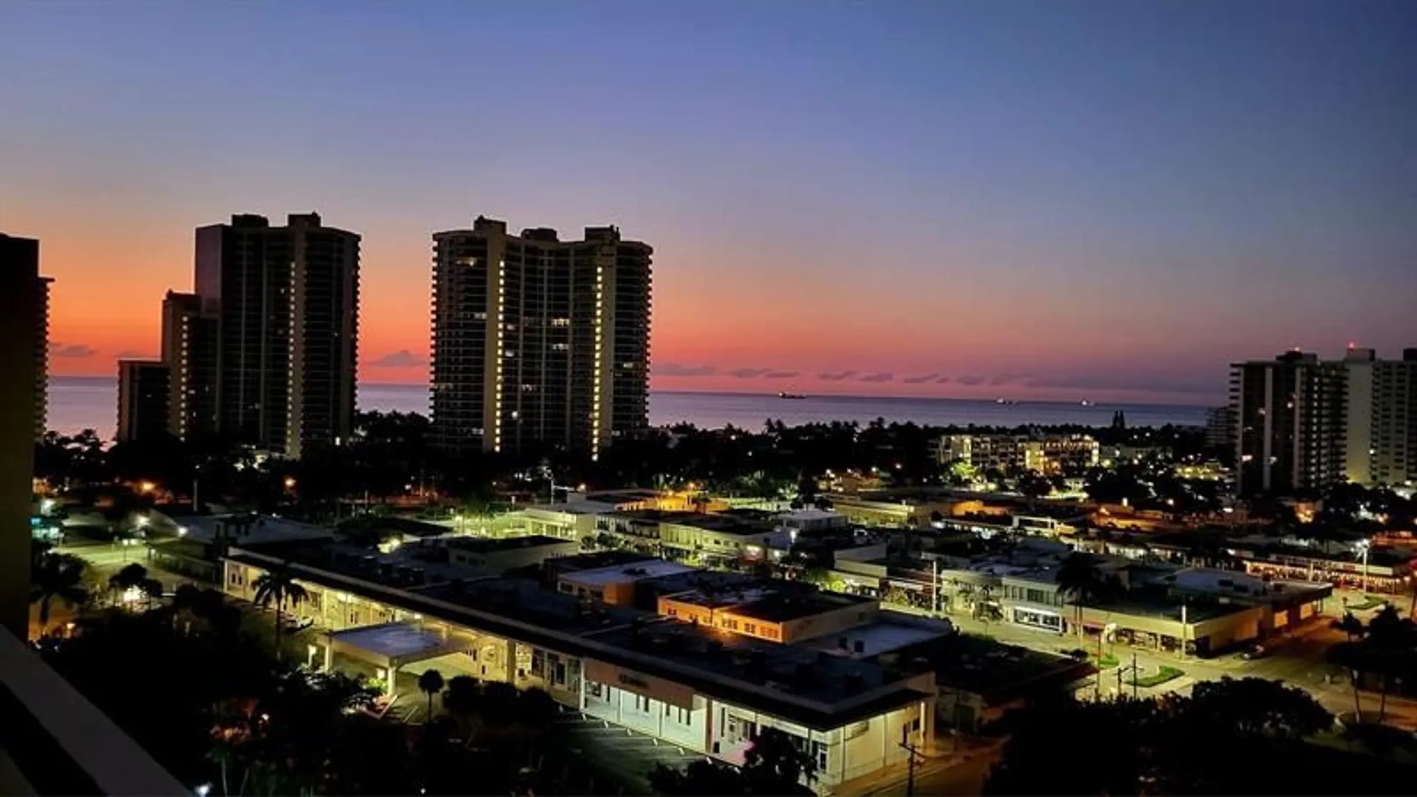 Property Slideshow image 1 of 35 | 3233 ne 34th st apt 814, Fort Lauderdale, FL, 33308