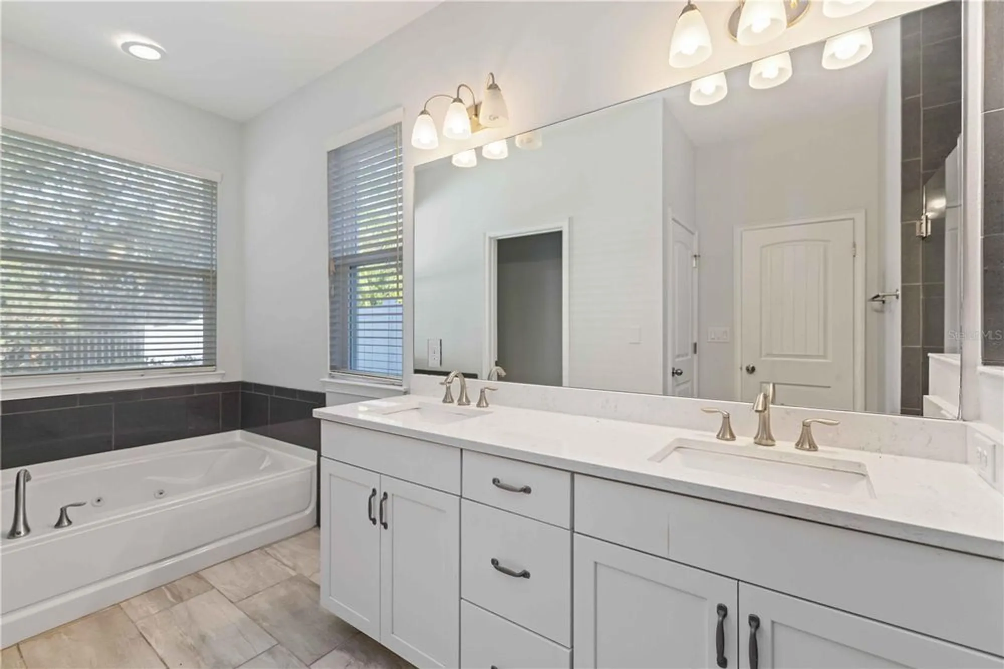 Property Slideshow image 16 of 37 | 5228 bentgrass way, Bradenton, FL, 34211