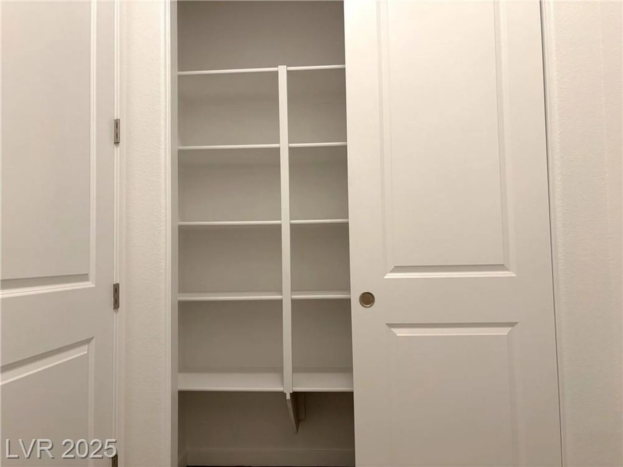 Property Slideshow image 20 of 30 | 4324 angel falls ct, Pahrump, NV, 89061