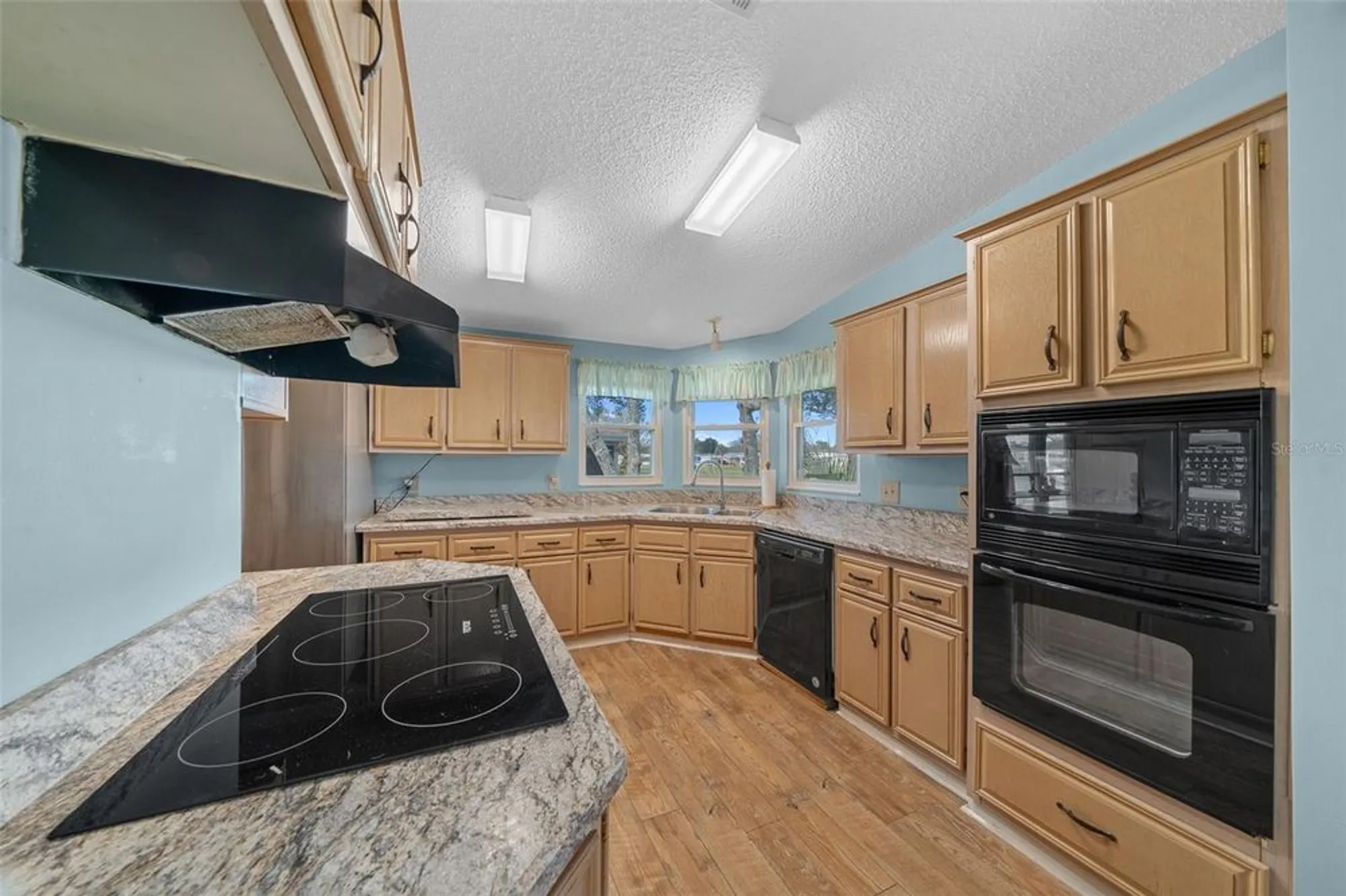 Property Slideshow image 34 of 51 | 1717 lilly ln, Lady Lake, FL, 32159