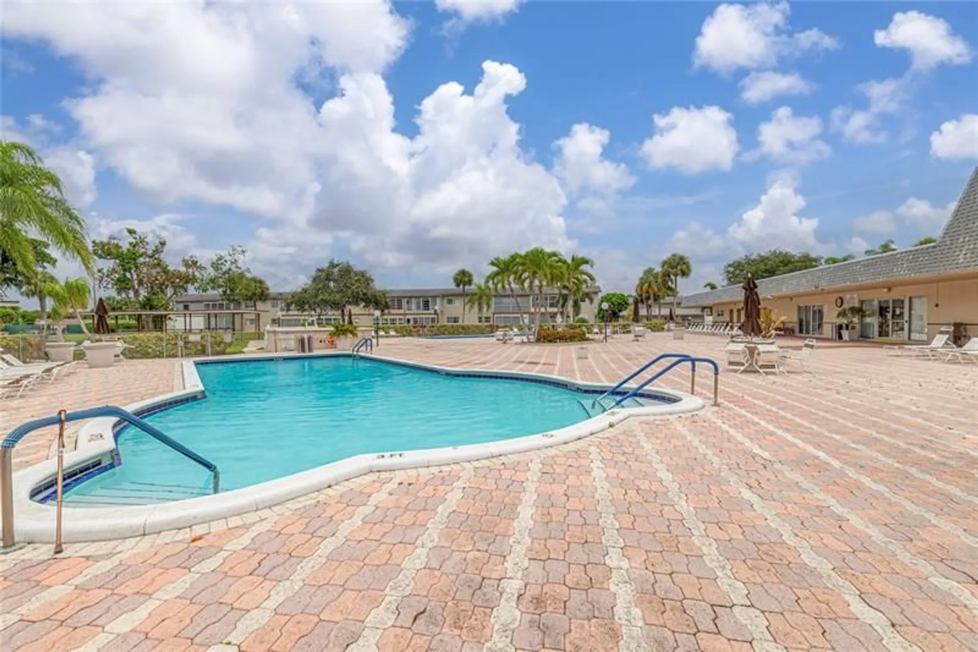 Property Slideshow image 22 of 30 | 600 nw 80th ave apt 105, Margate, FL, 33063