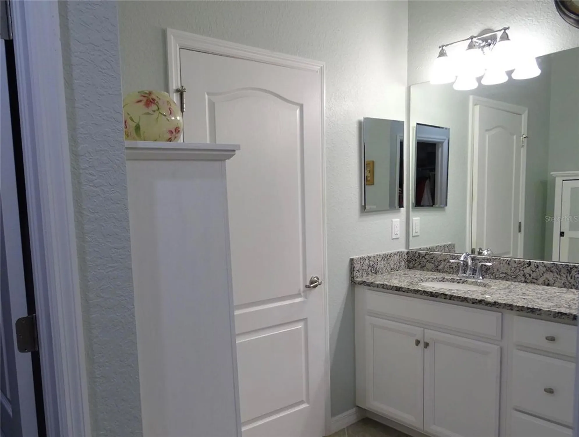Property Slideshow image 40 of 50 | 10088 cozy grove dr, Venice, FL, 34293