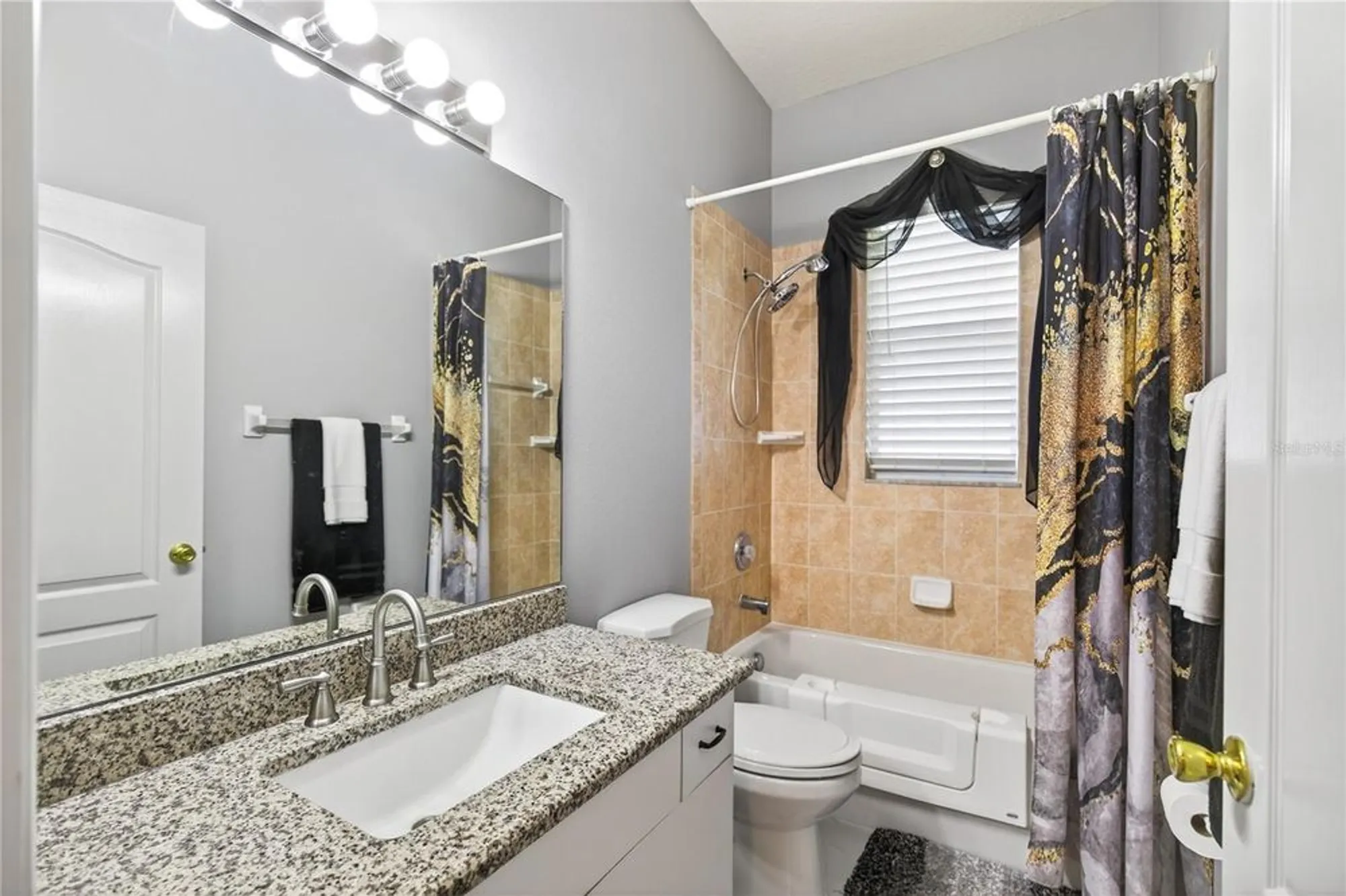 Property Slideshow image 26 of 46 | 12209 putter green ct, New Port Richey, FL, 34654