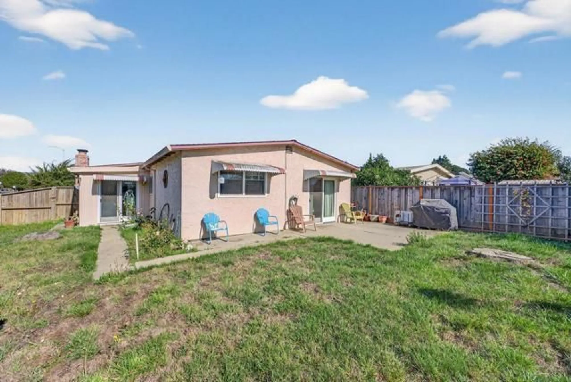 Property Slideshow image 20 of 26 | 499 spruce cir, Watsonville, CA, 95076