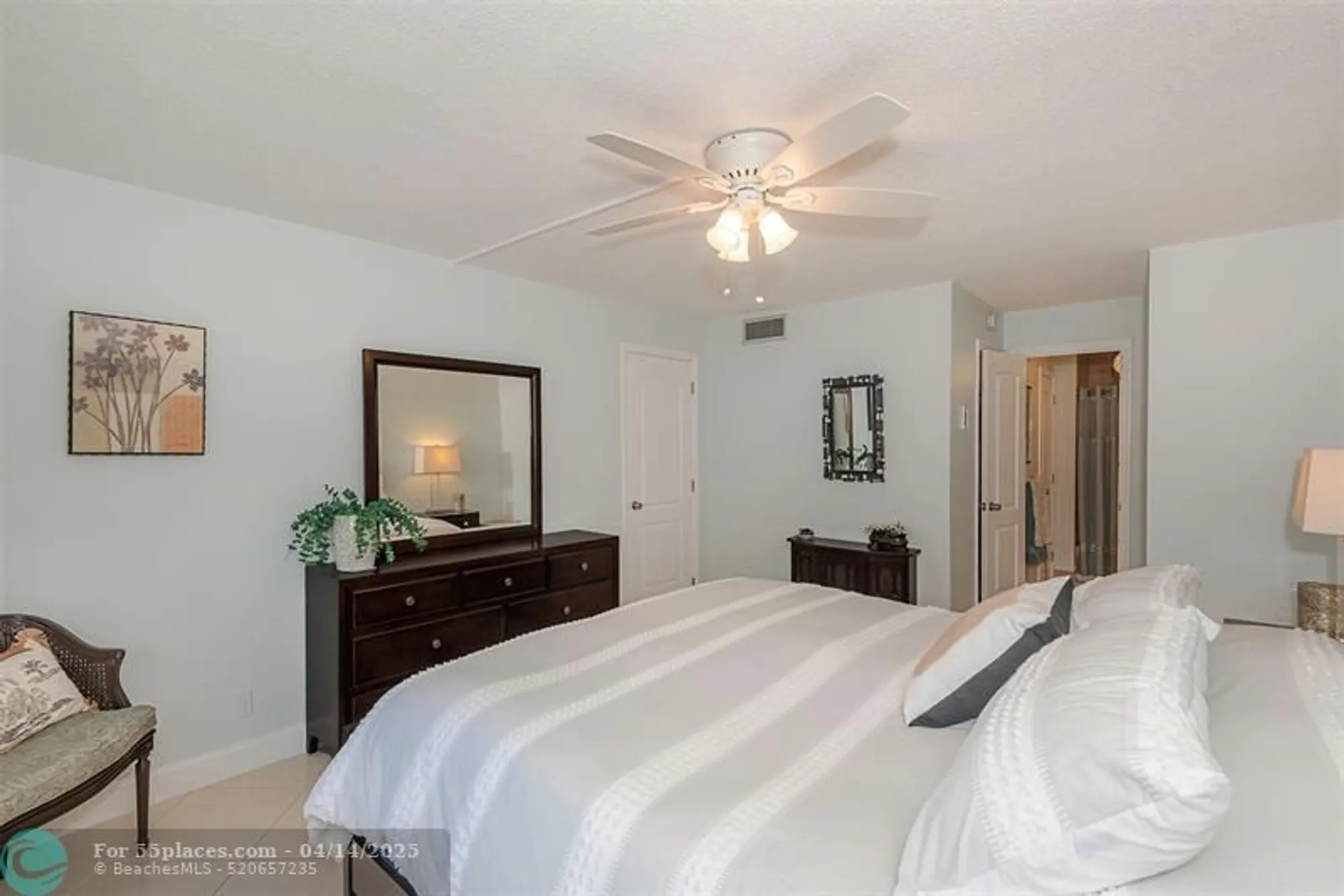 Property Slideshow image 14 of 36 | 2861 nw 47th ter apt 303, Lauderdale Lakes, FL, 33313