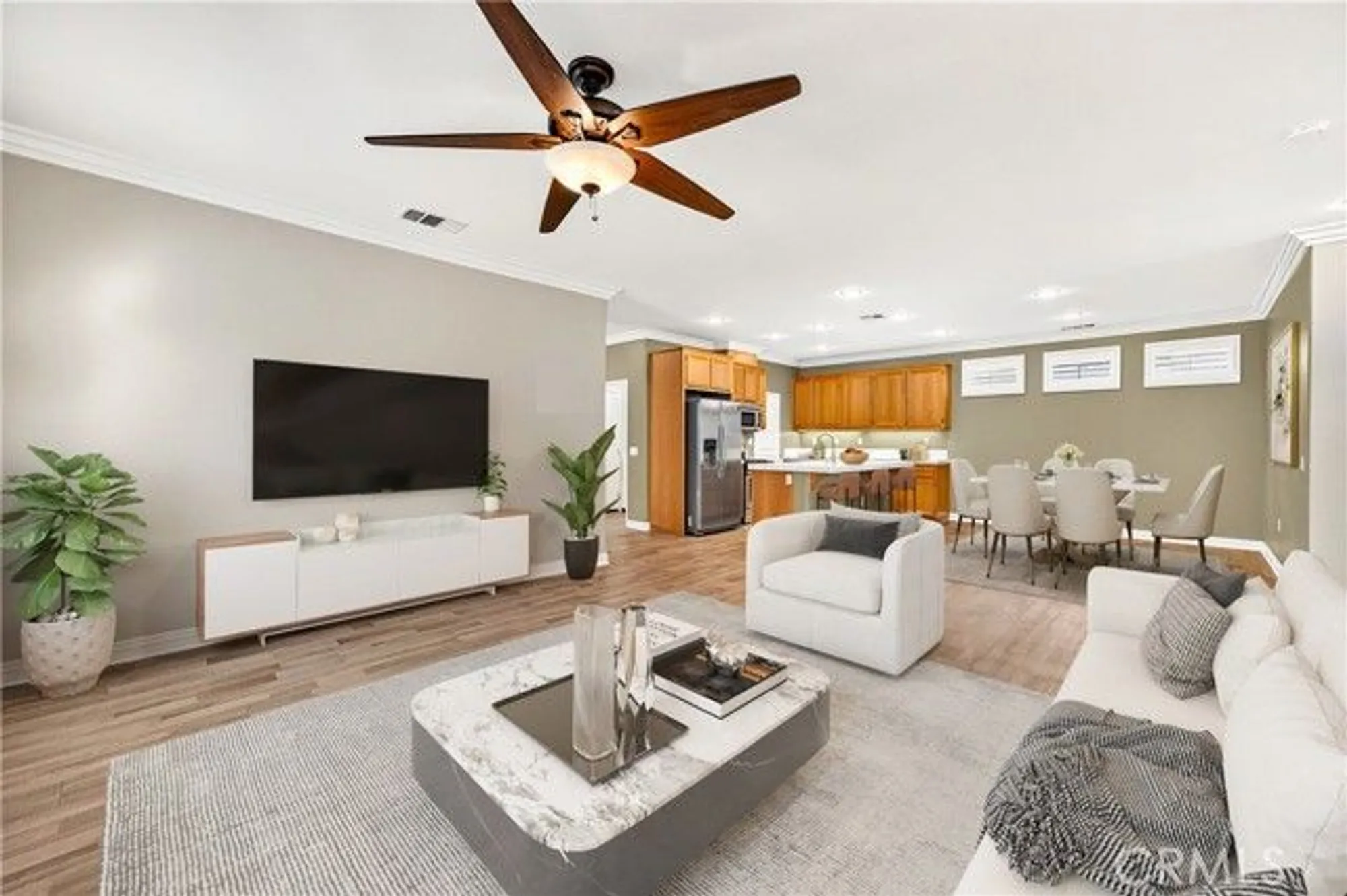 Property Slideshow image 15 of 61 | 215 firestone ln, Hemet, CA, 92545