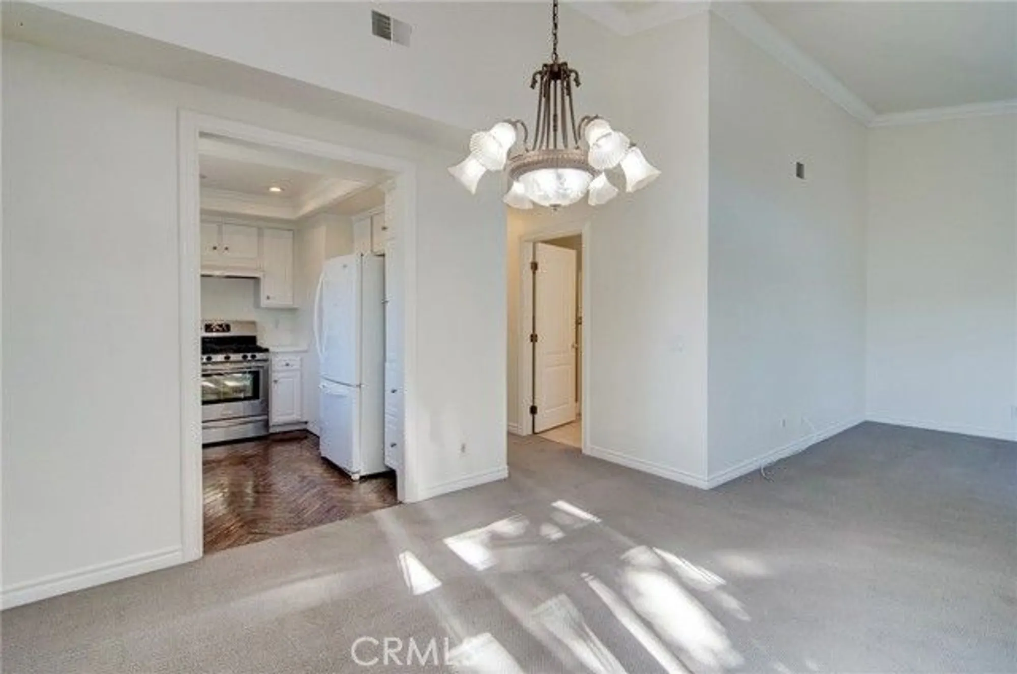 Property Slideshow image 8 of 30 | 8886 plumas cir unit 1124a, Huntington Beach, CA, 92646