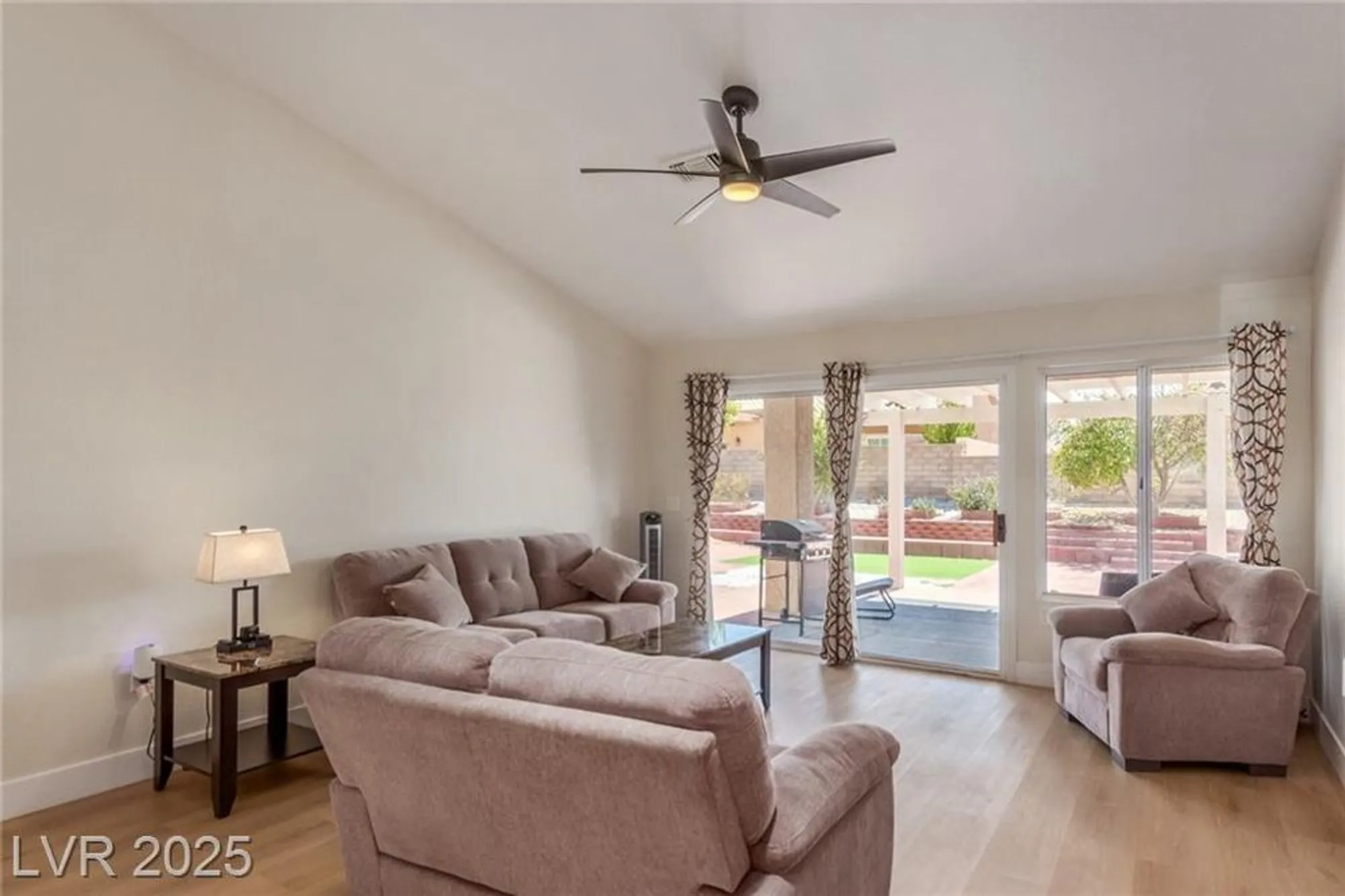 Property Slideshow image 7 of 42 | 8705 villa ridge dr, Las Vegas, NV, 89134