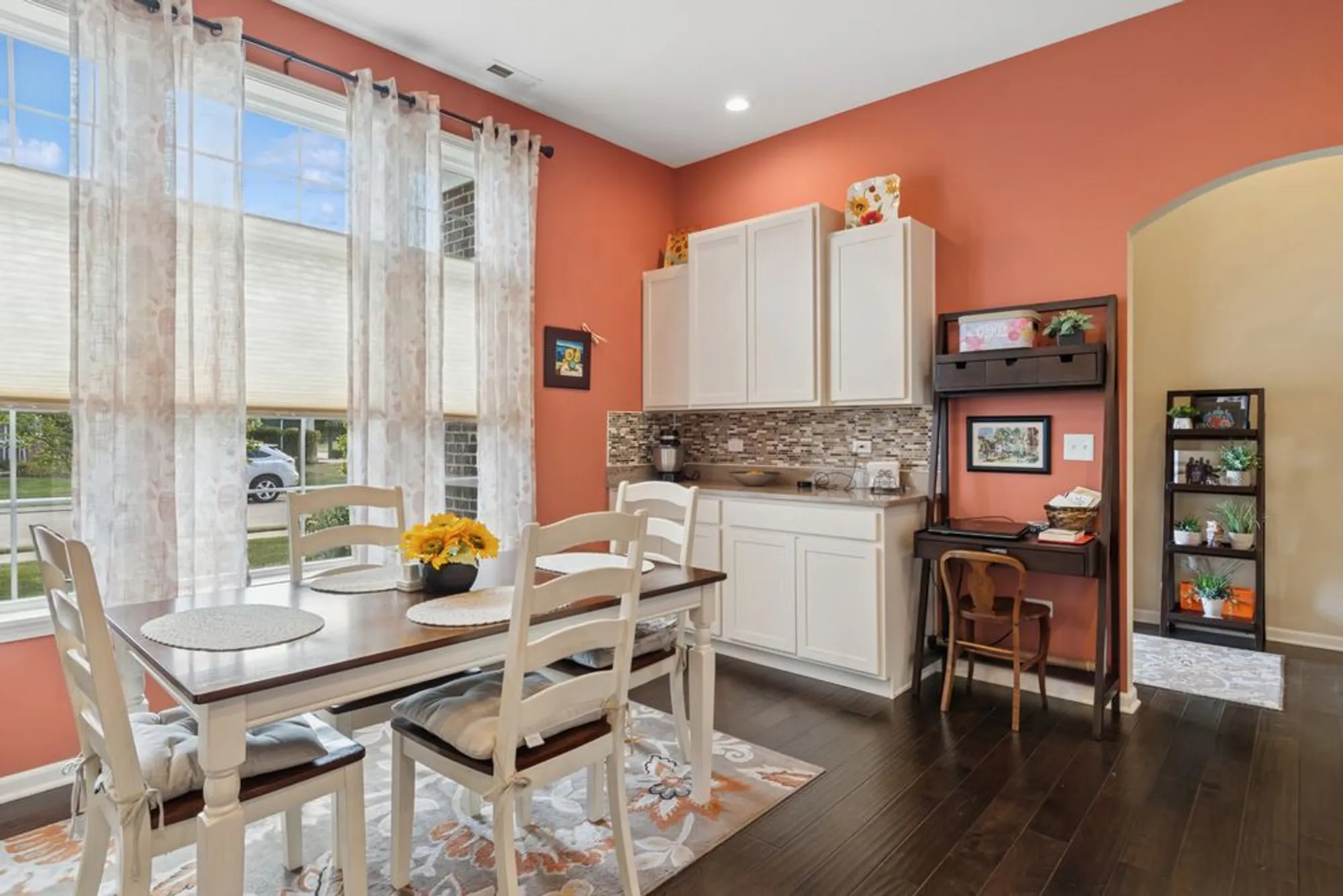 Property Slideshow image 11 of 28 | 2604 avondale cir # 4492, Naperville, IL, 60564