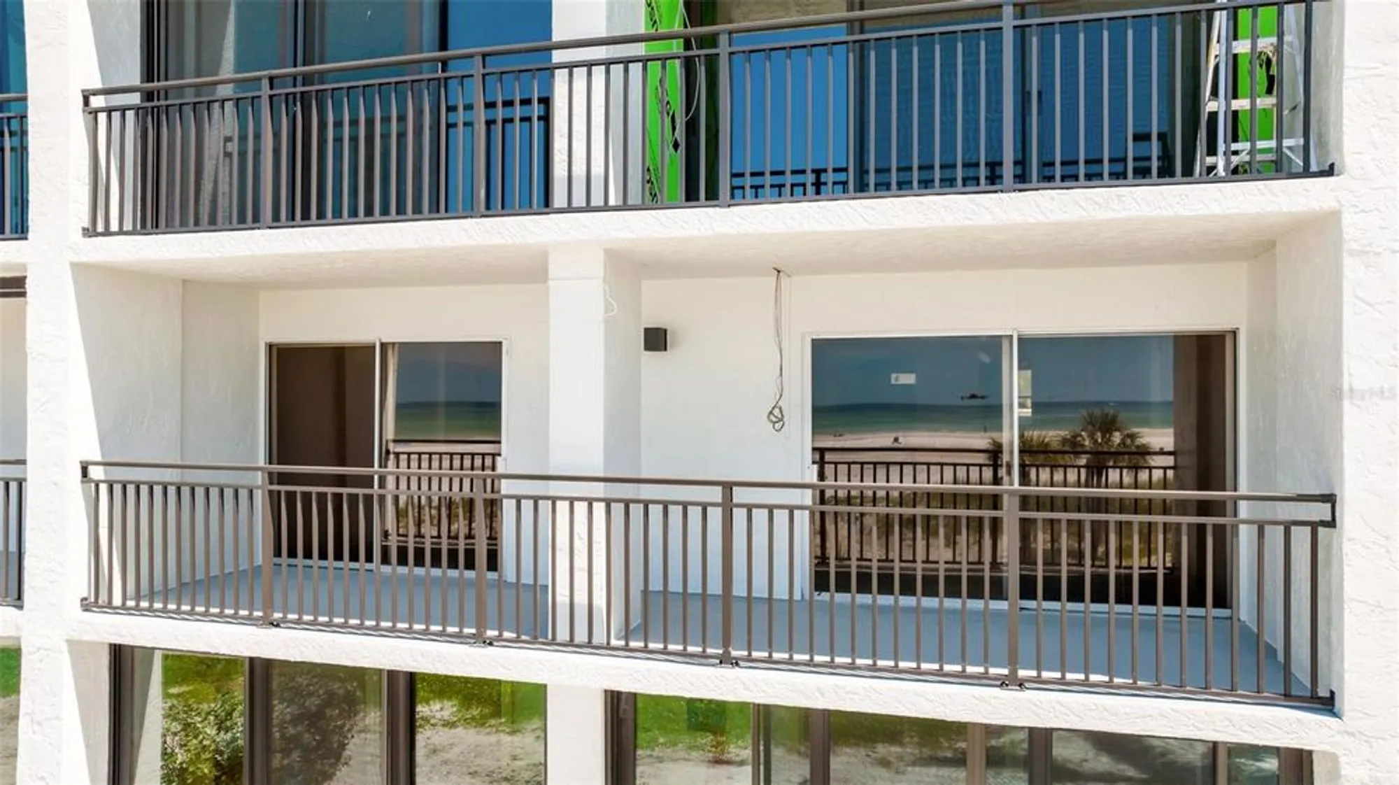 Property Slideshow image 4 of 29 | 19 whispering sands dr 203, Sarasota, FL, 34242