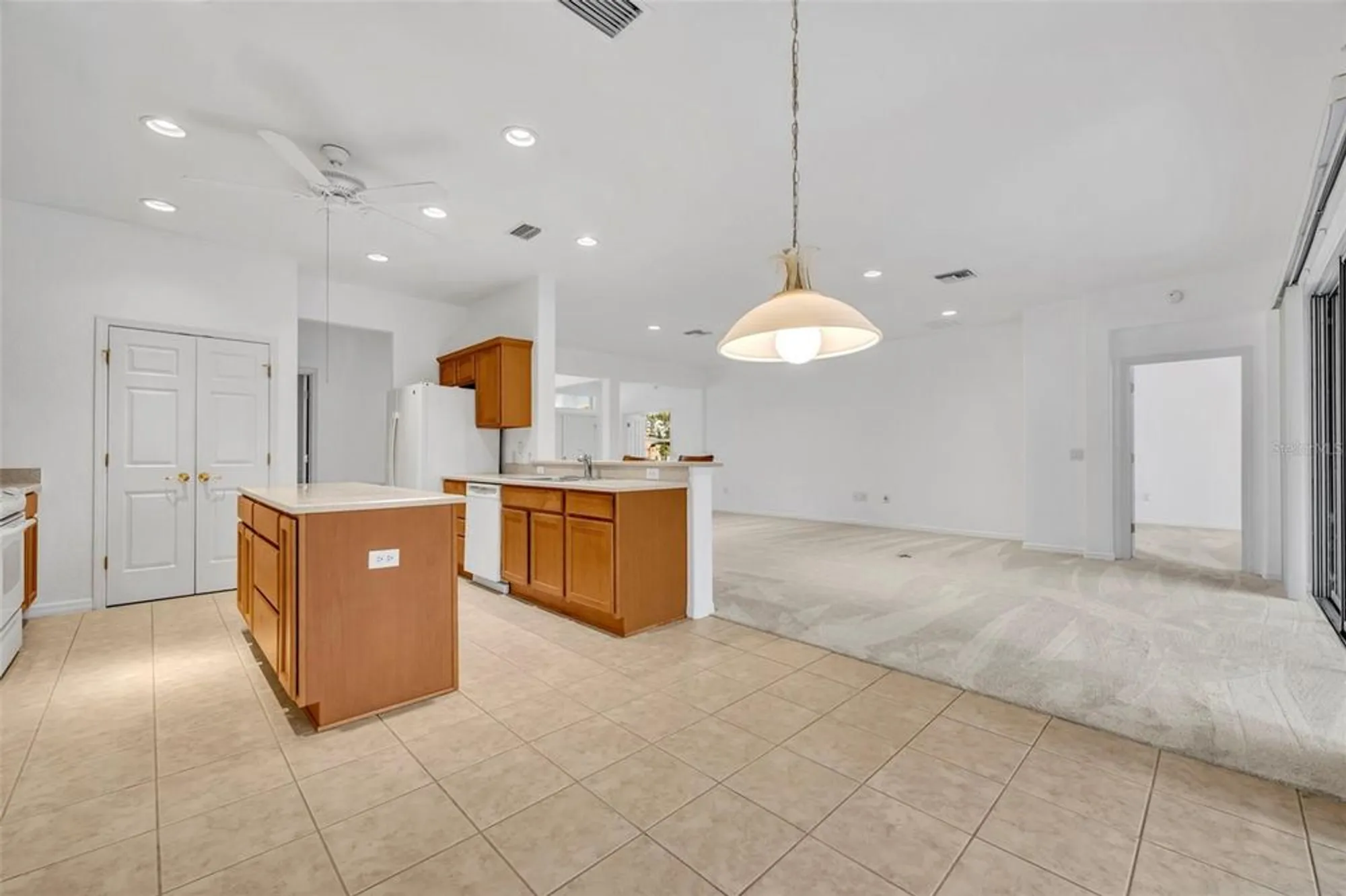 Property Slideshow image 15 of 43 | 12176 se 91st ave, Summerfield, FL, 34491