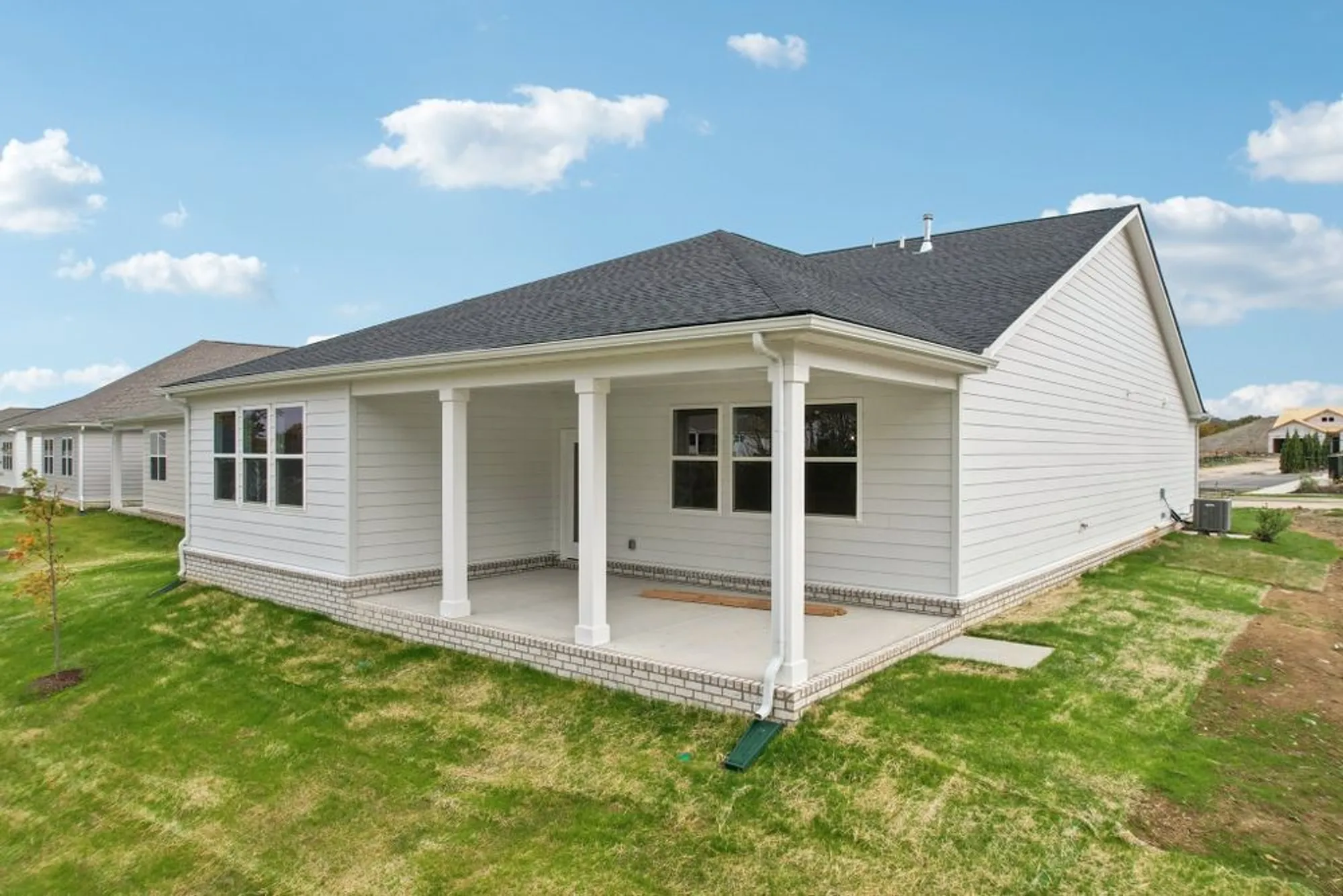 Property Slideshow image 45 of 51 | 320 stonehaus cir, Antioch, TN, 37013