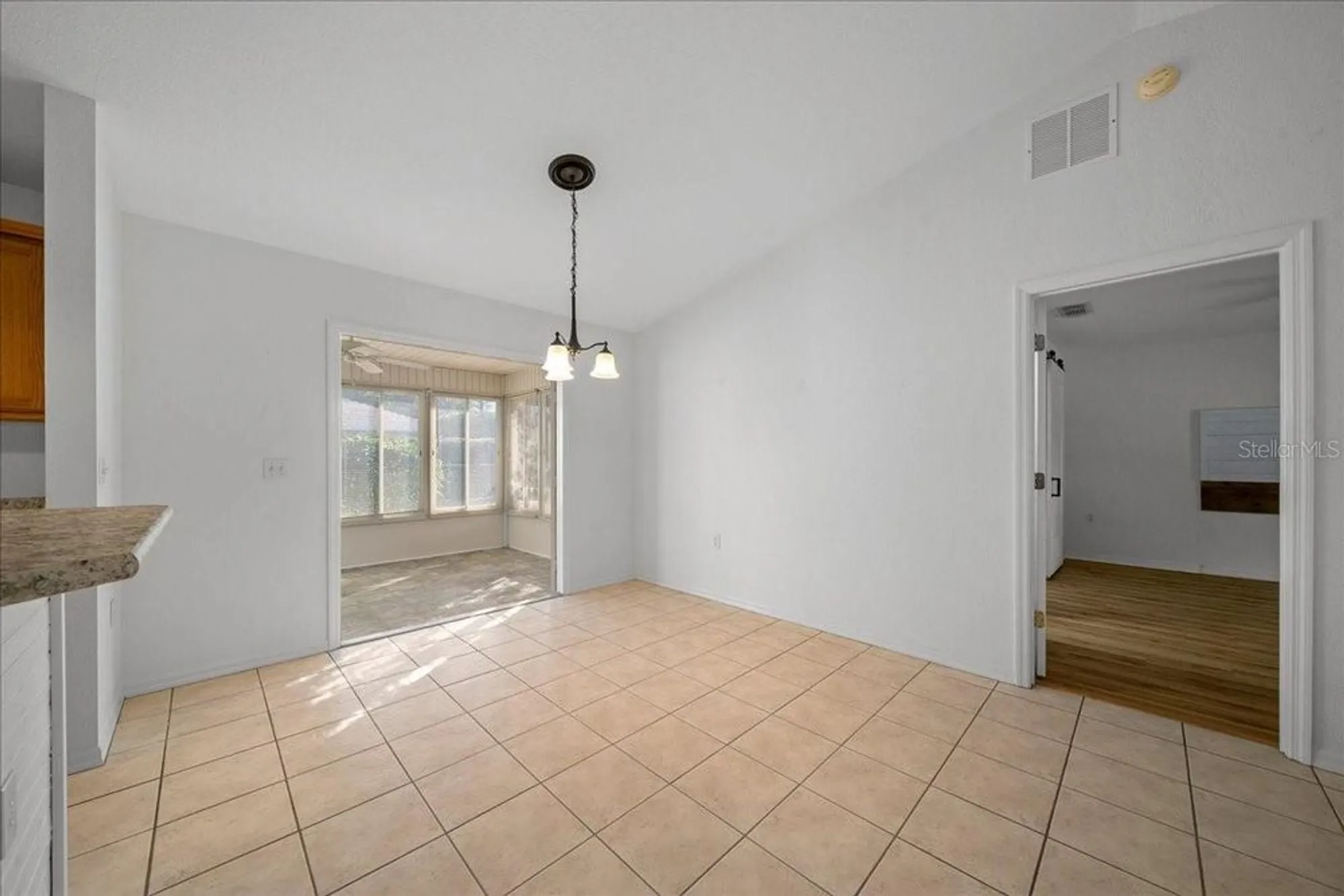 Property Slideshow image 15 of 32 | 14117 sw 115th cir, Dunnellon, FL, 34432