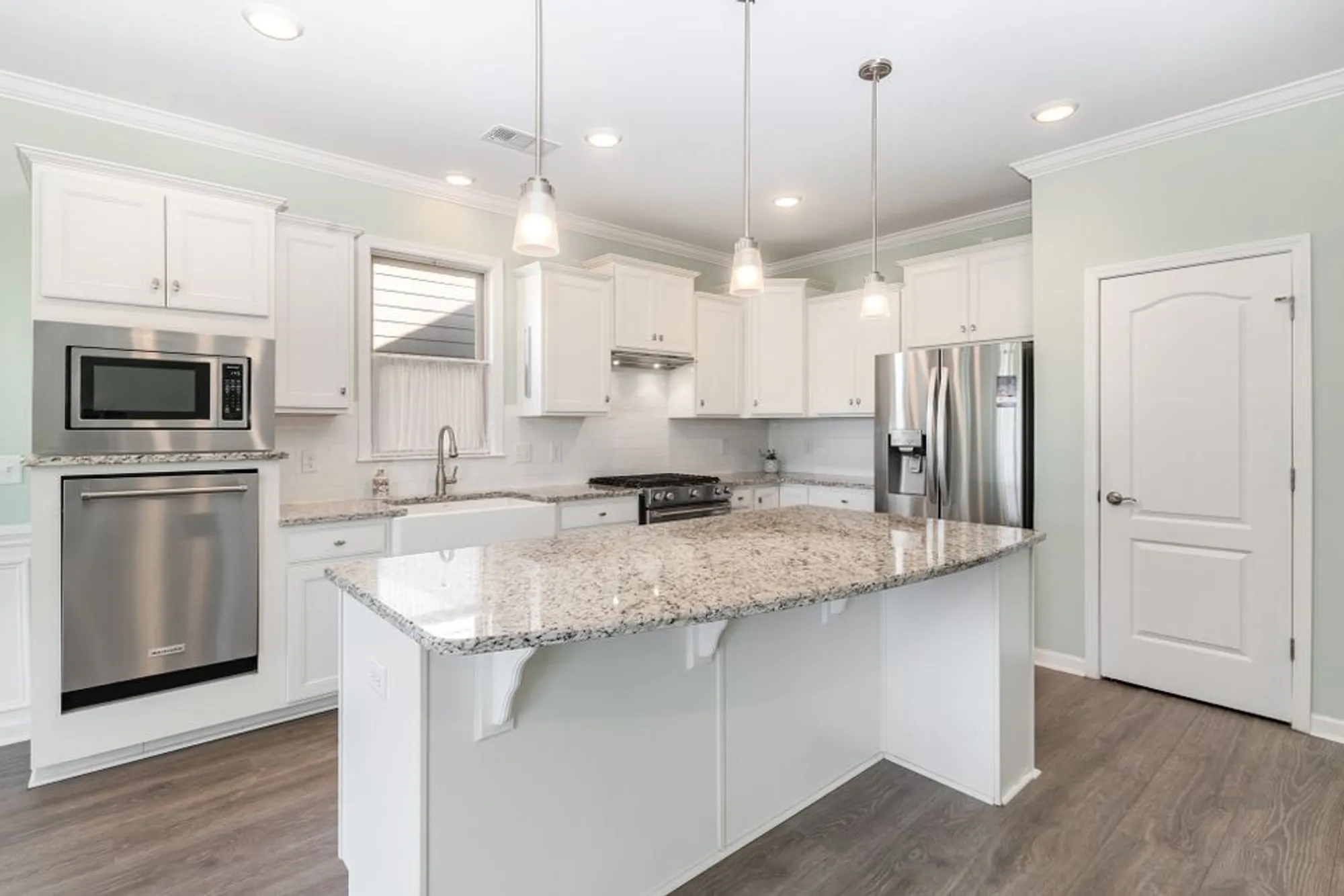 Property Slideshow image 16 of 61 | 2237 henderson dr, Spring Hill, TN, 37174