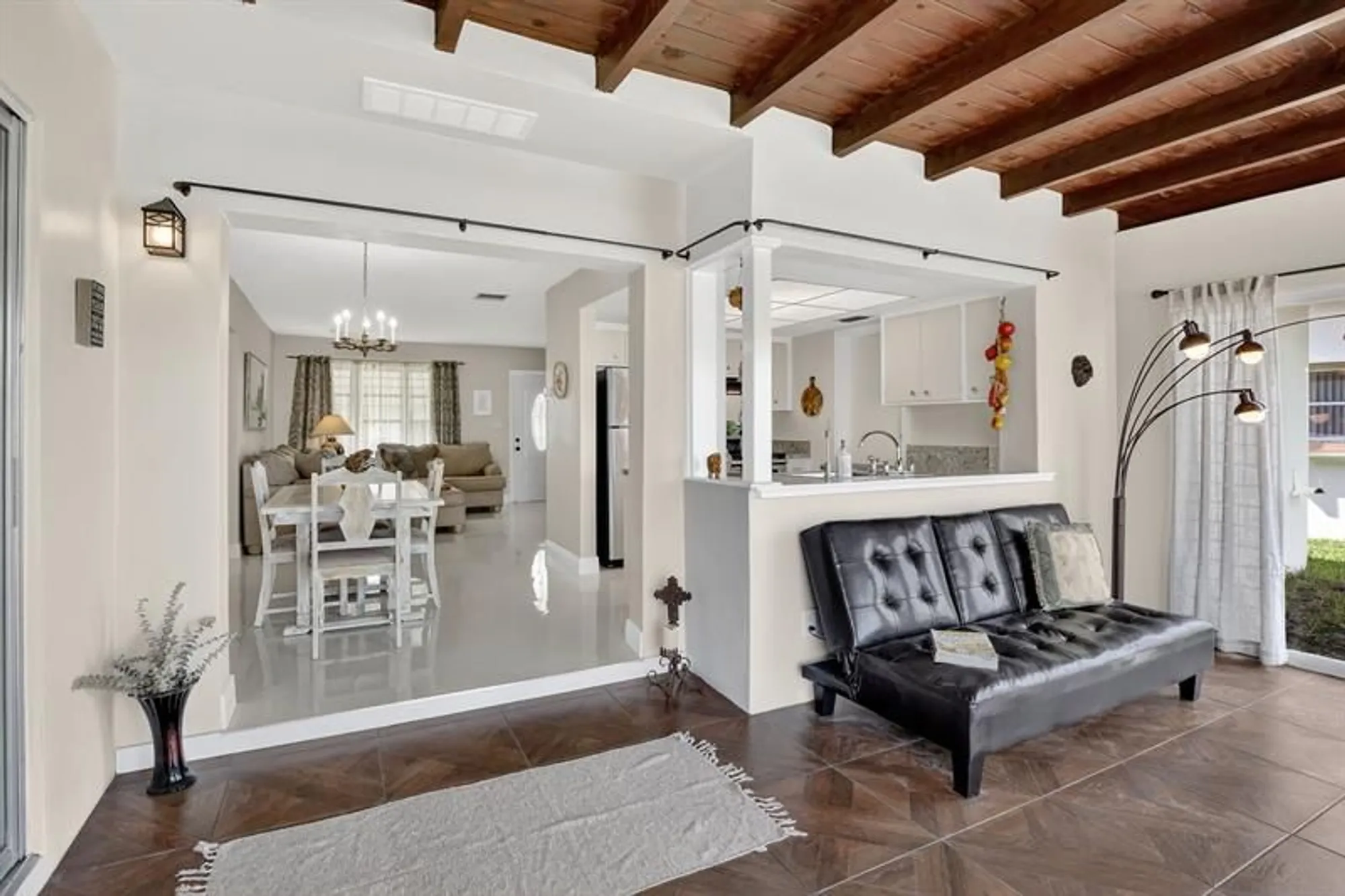 Property Slideshow image 26 of 51 | 4305 nw 49th dr, Tamarac, FL, 33319