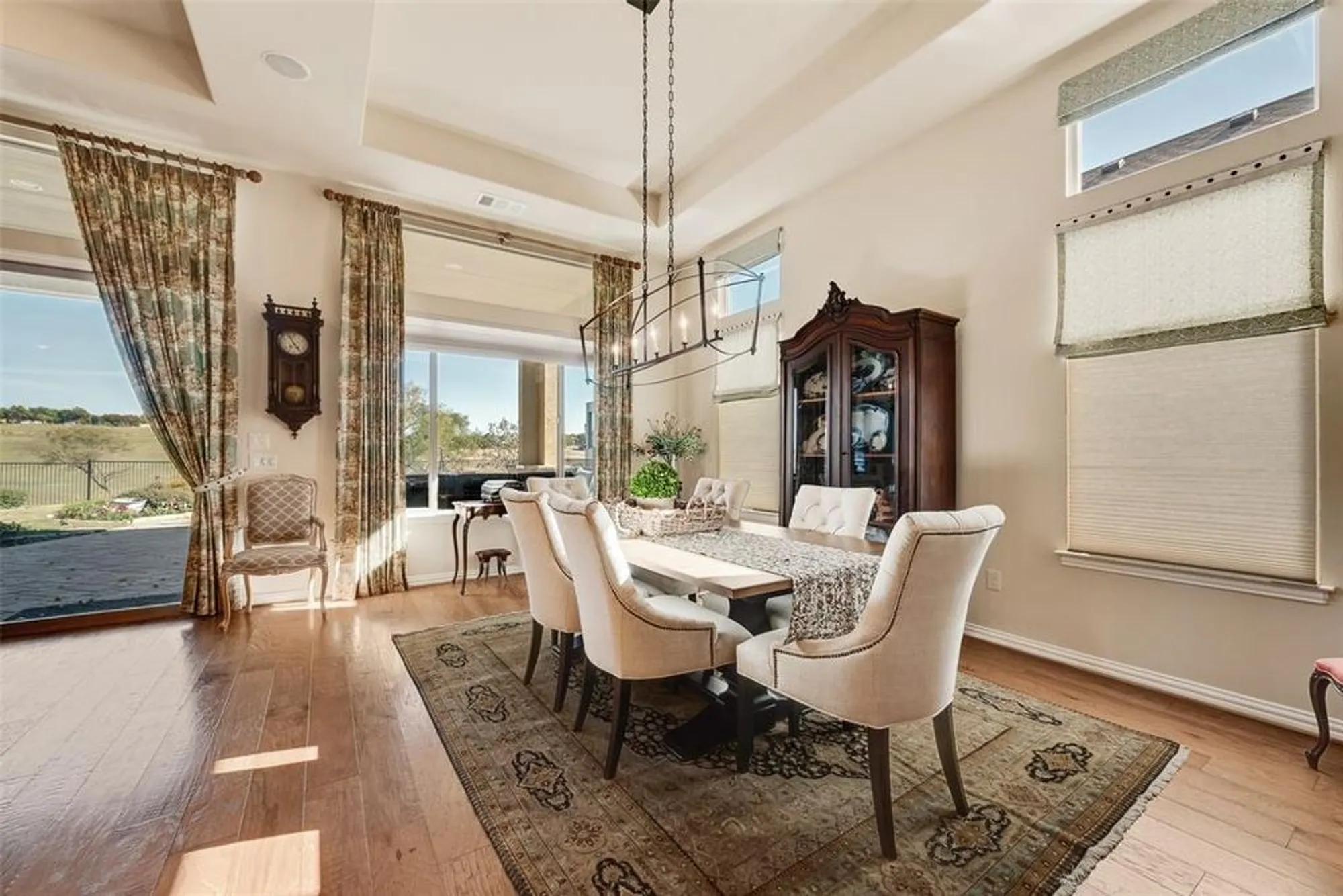 Property Slideshow image 11 of 32 | 11532 southerland dr, Denton, TX, 76207