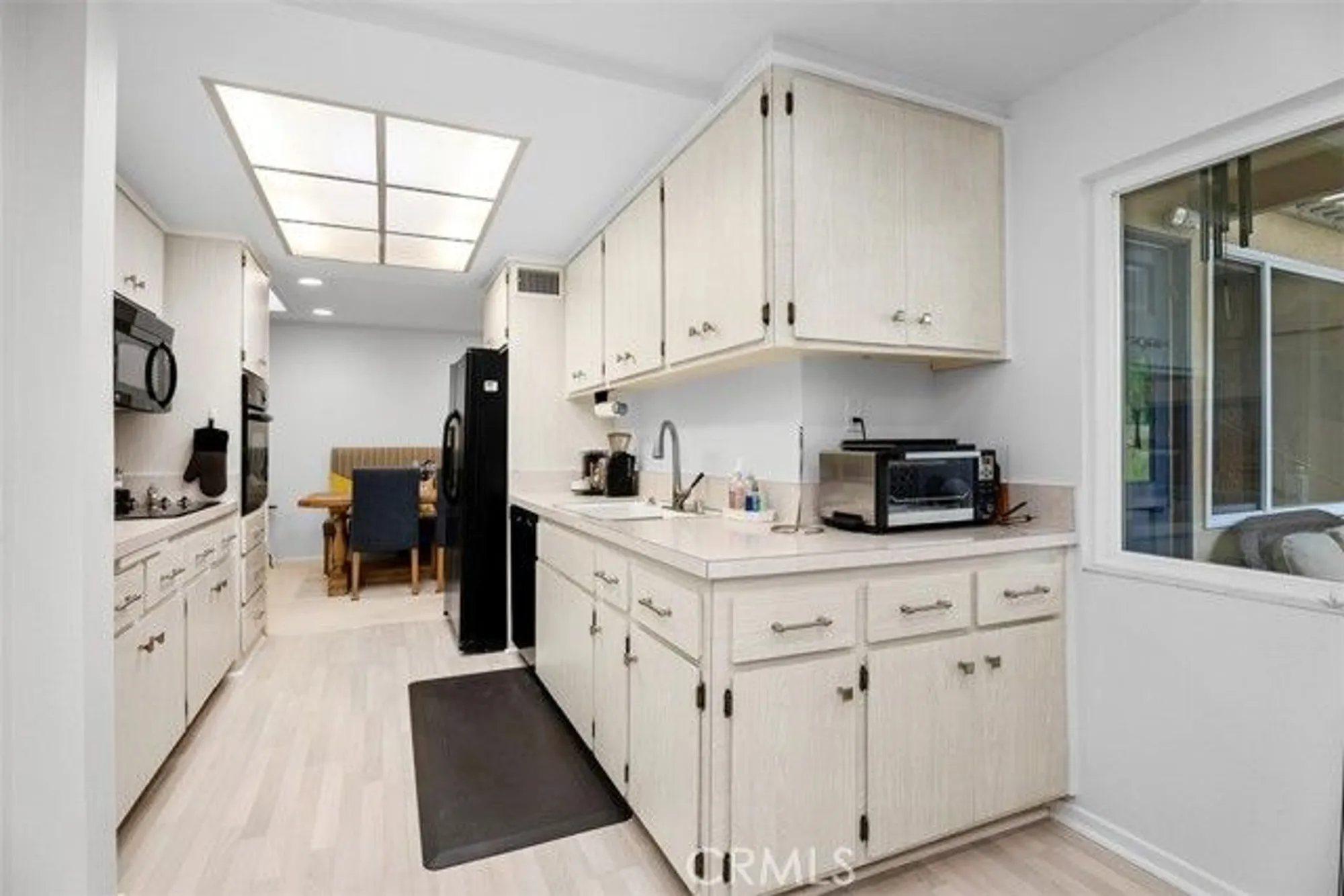 Property Slideshow image 15 of 54 | 207 avenida majorca c, Laguna Woods, CA, 92637