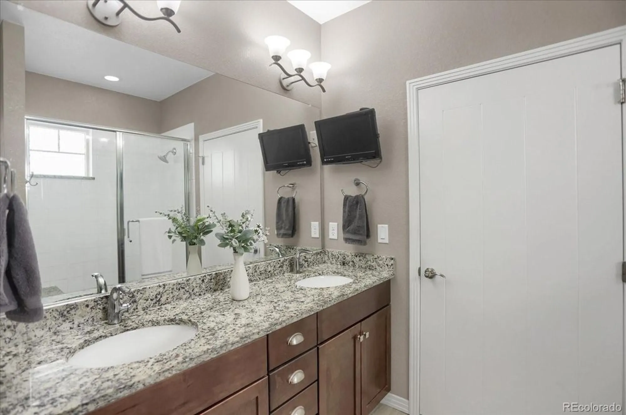Property Slideshow image 14 of 28 | 688 brennan cir, Erie, CO, 80516