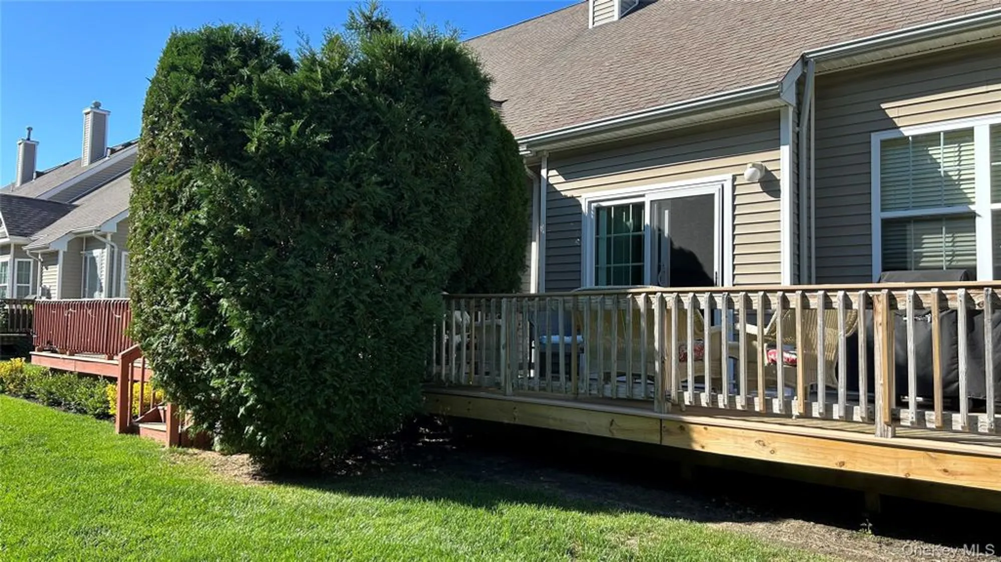 Property Slideshow image 10 of 27 | 37 halley ln, Miller Place, NY, 11764